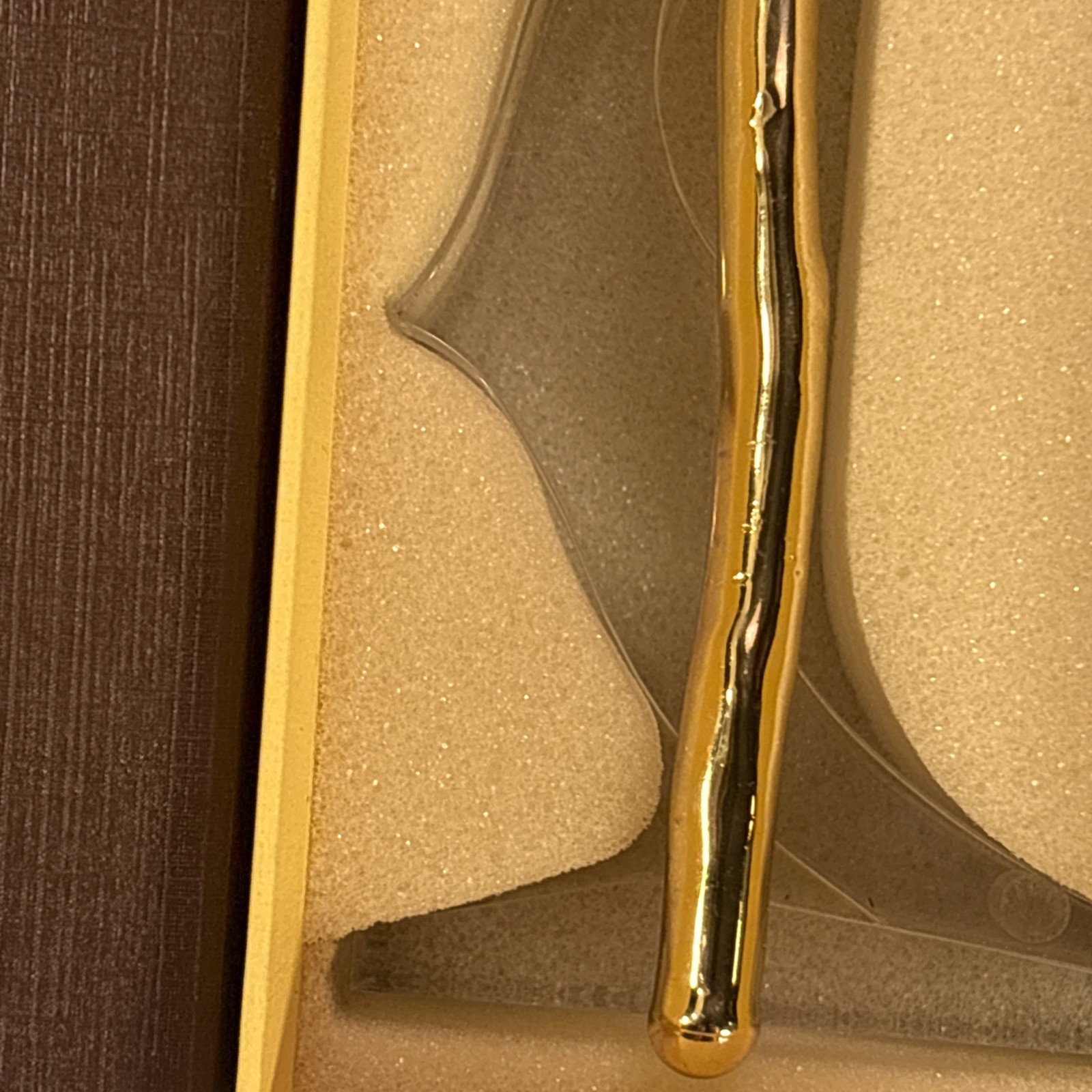 Sinvitron Gold Dipped Rose 24K Real Rose Long Stem Gold Plated Rose w/ Stand