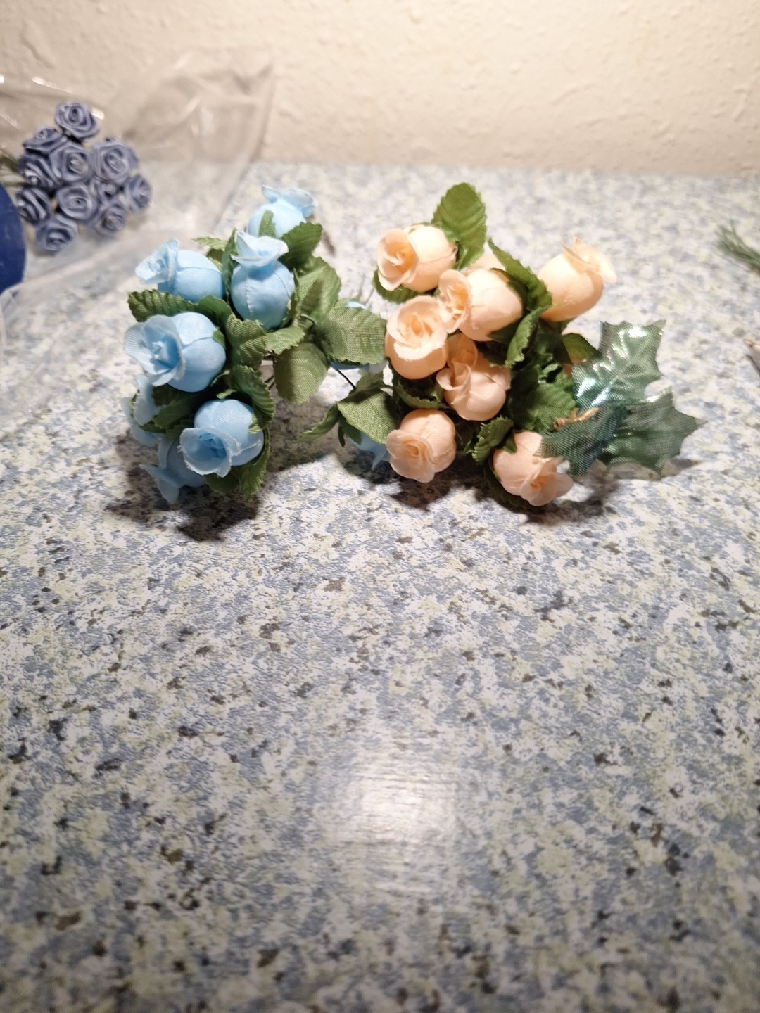 Mini Roses 4oz Of 18mm Roses