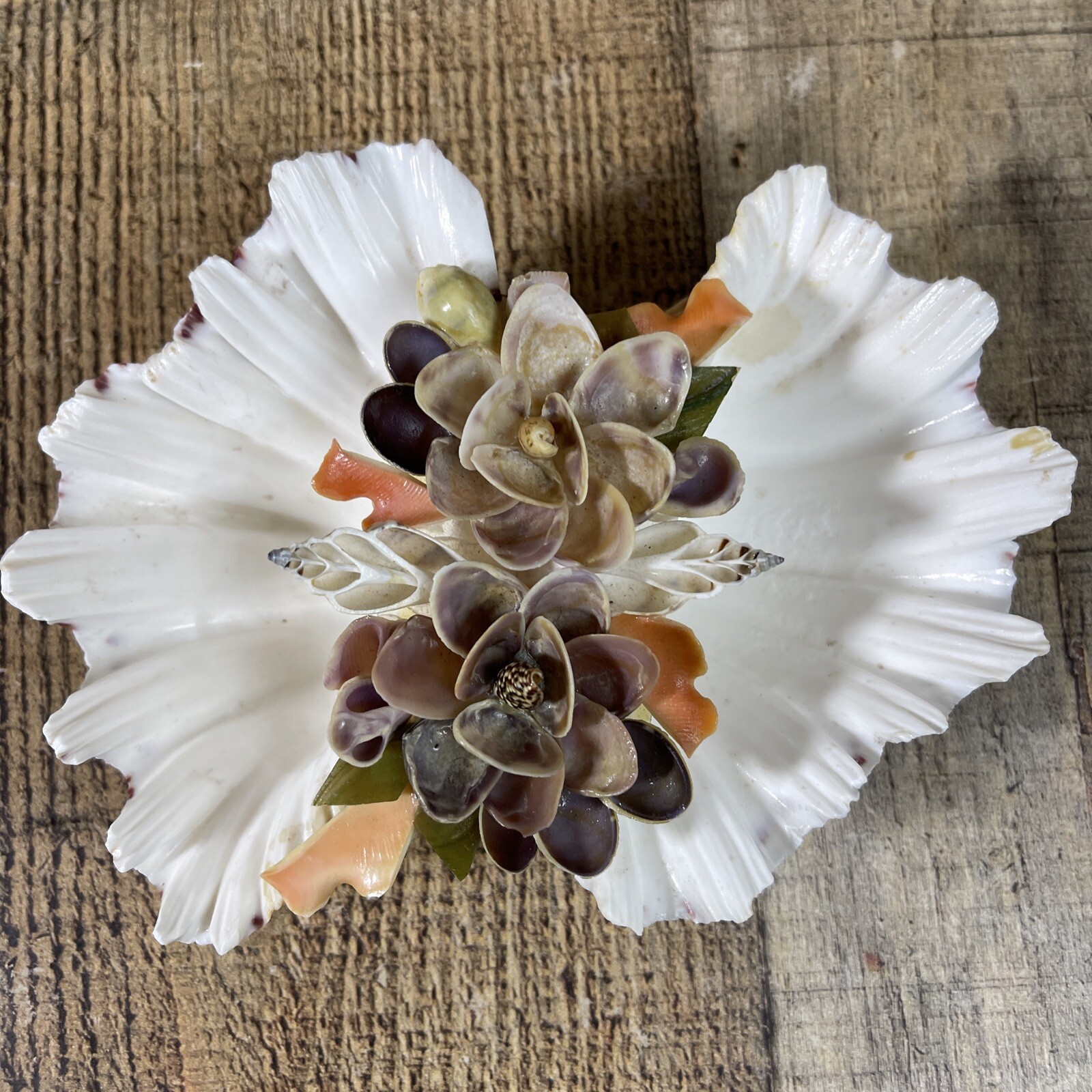 Handcrafter Shell floral motif Dish white peach green tones