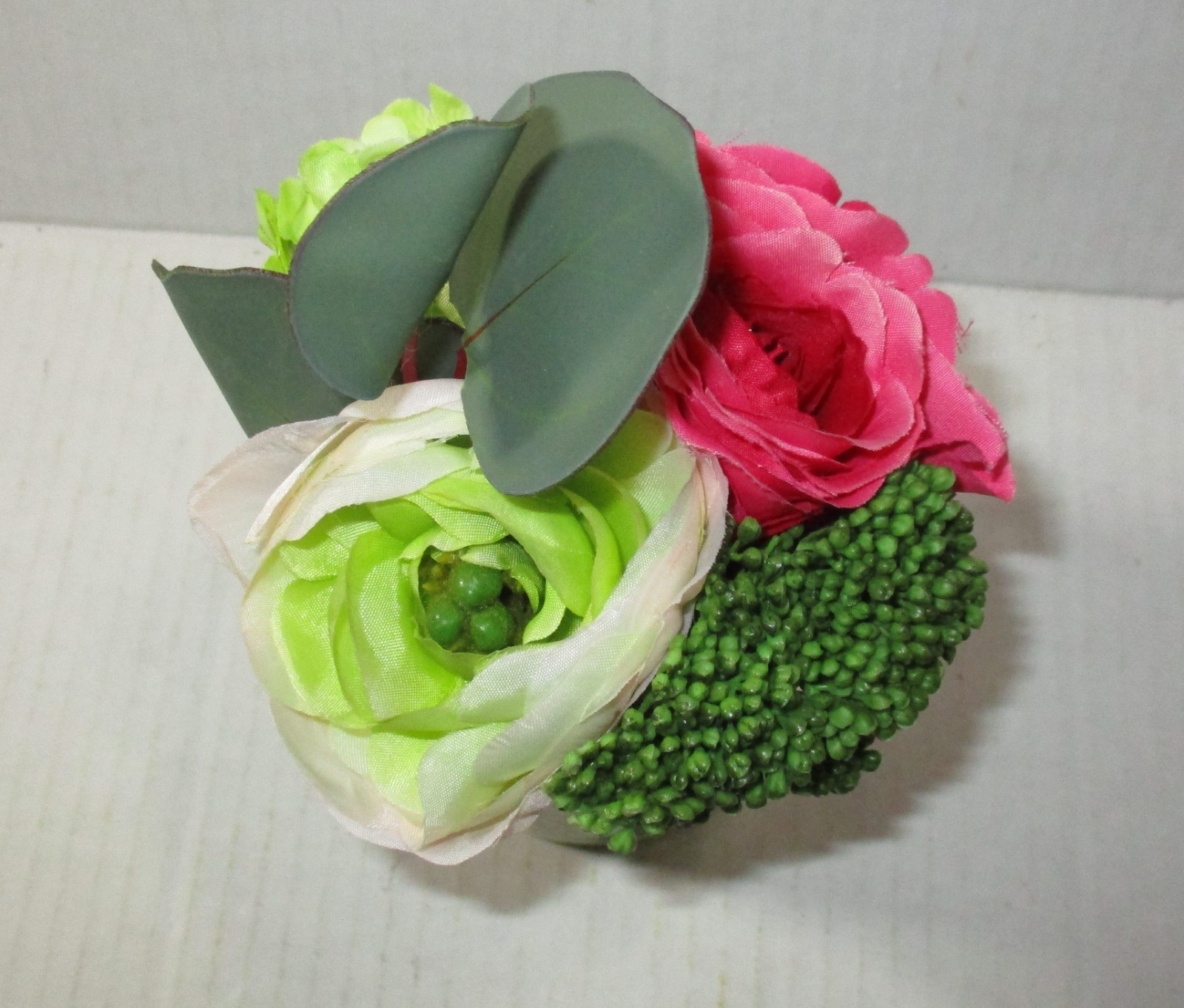Park Place Home Artificial Flower Ranunculus Rose Decor With Vase 5.25 inches