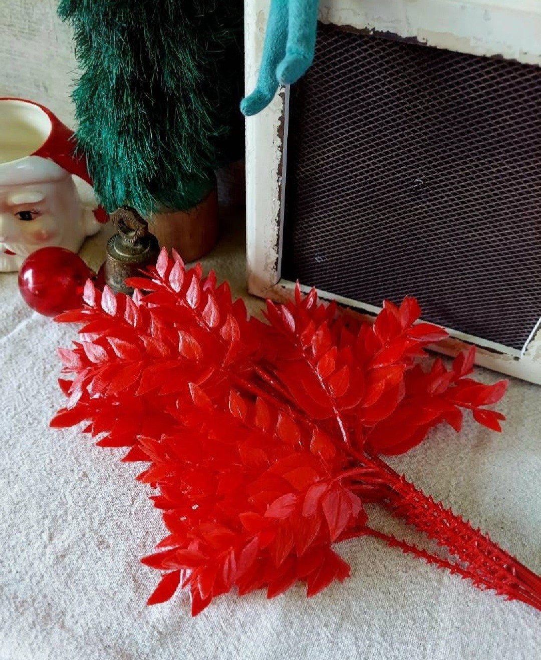 Vintage Red Leaf Faux Floral Arrangement Stems Set Of 12