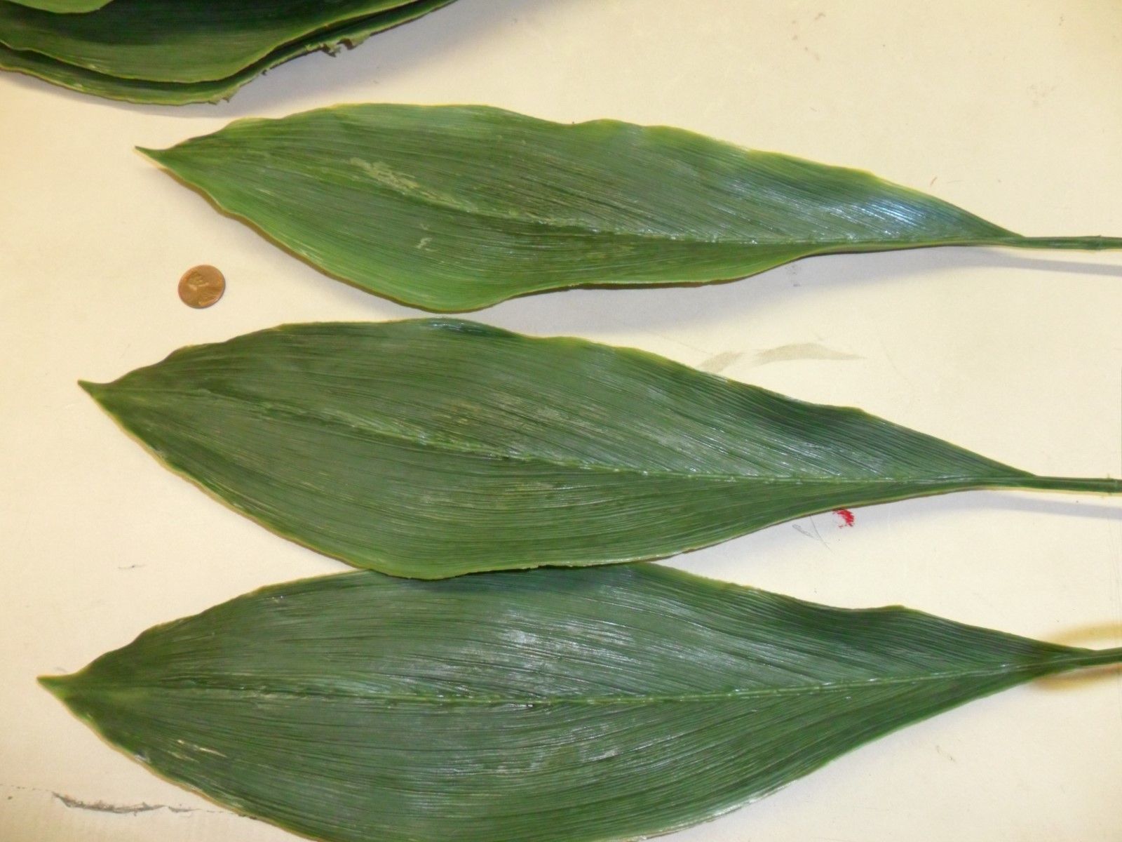 Vintage Plastic Large Green Tropicial Leaves 6 pieces