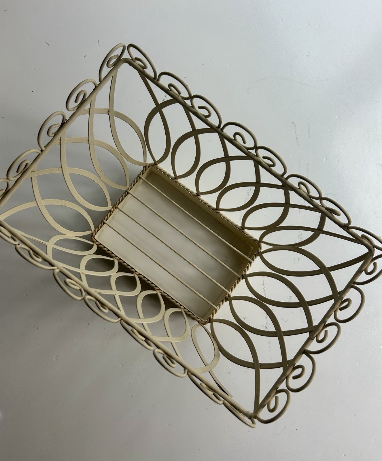 Vtg Metal Wire Basket Shabby Chic French Country Cachepot Plant Pot Holder