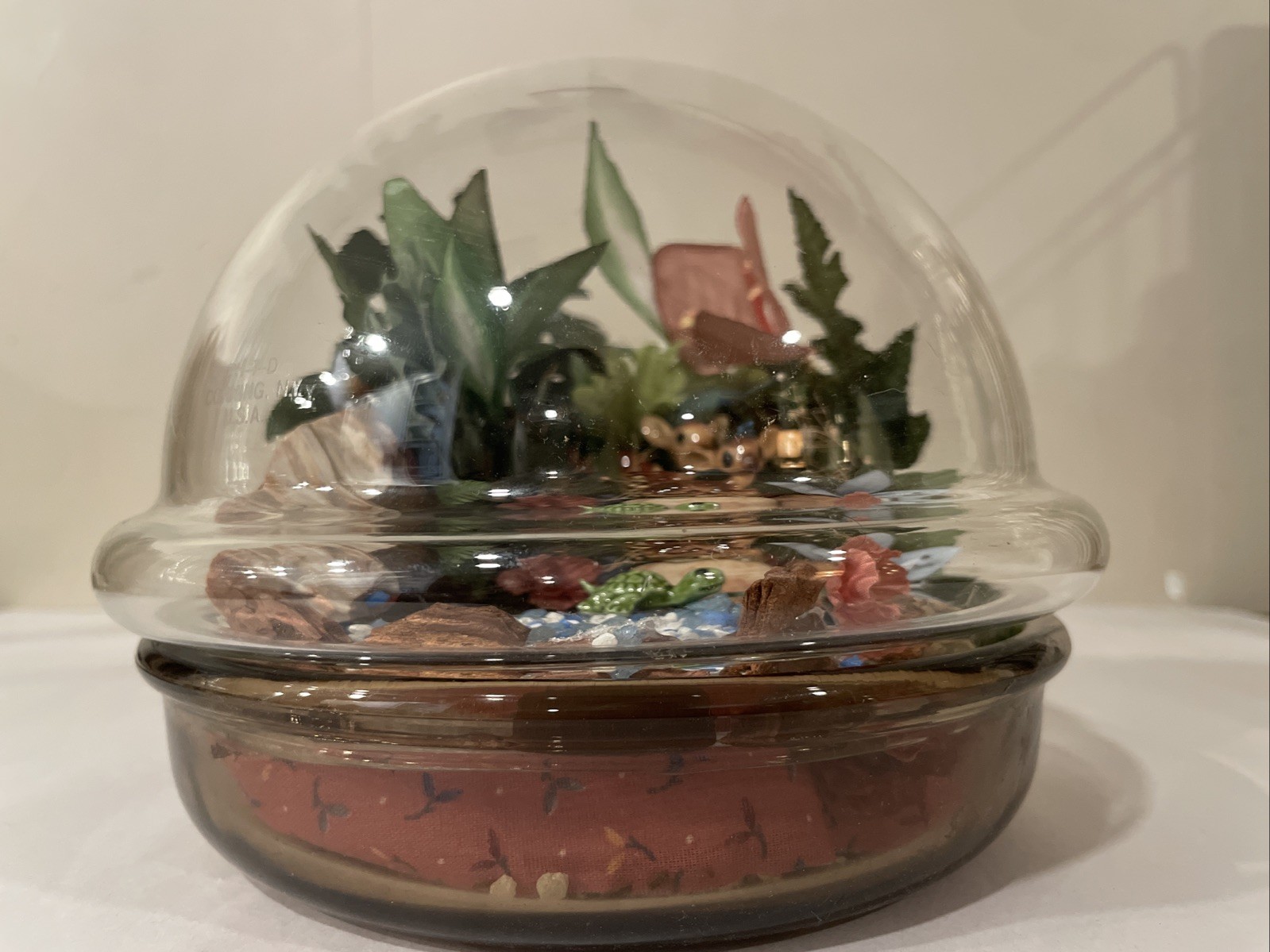 Vintage Glass Dome Terrarium Woodland Animals & Turtle 7”