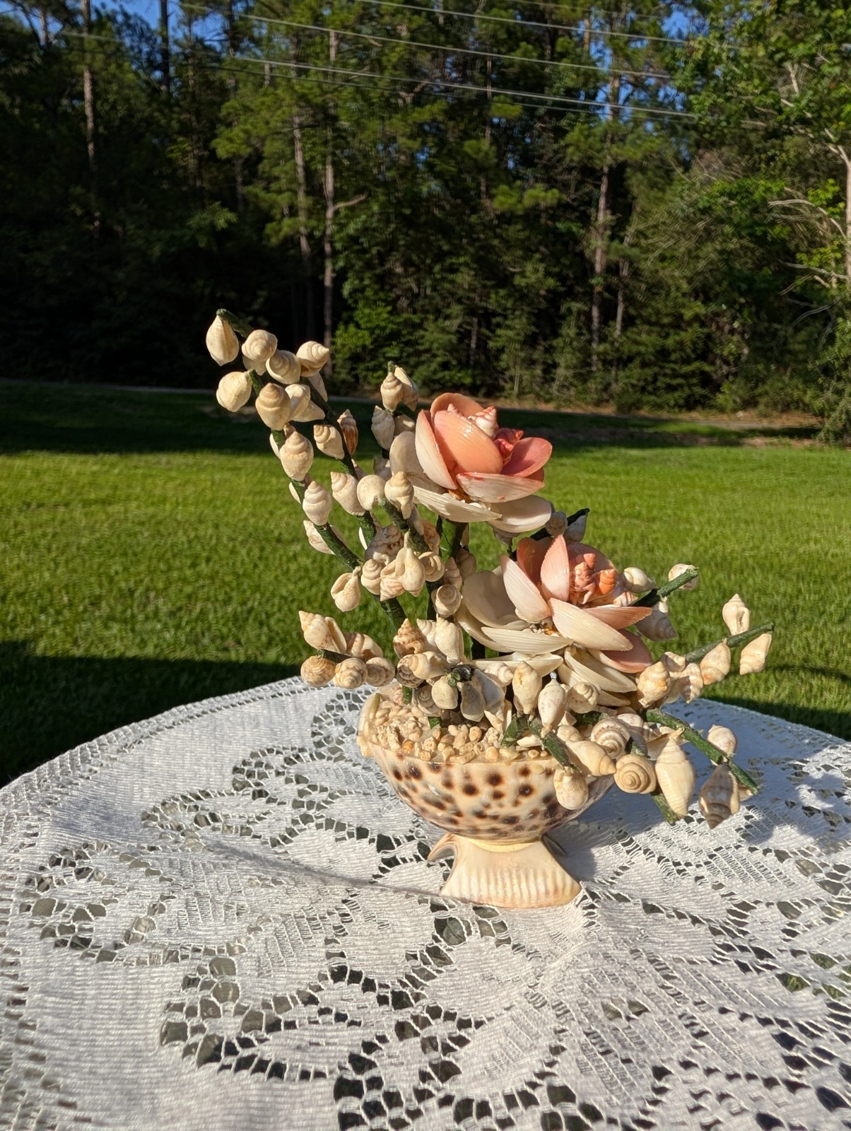 Vintage Handmade Seashell Flower Bouquet Tiger Cowrie Shell Vase Art SF-14