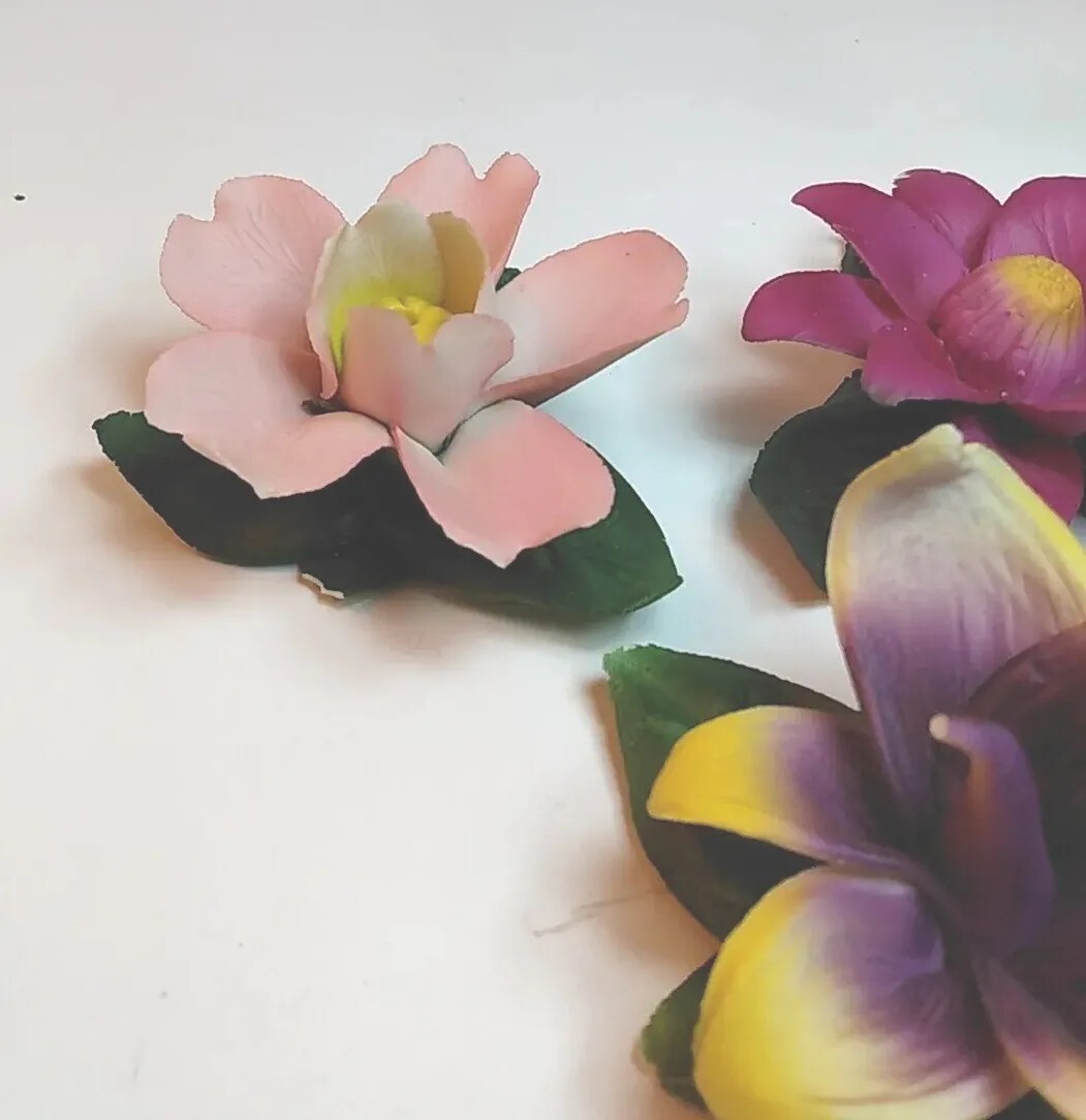 4 CAPODIMONTE Porcelain Hand Made Hand Painted Flowers Made in ITALY late 1970s
