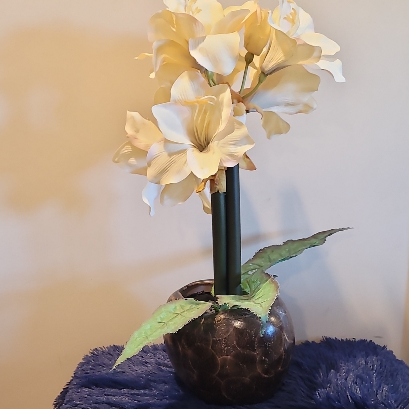 Artificial White Amaryllis Flower Arrangement in Brown Vase, Plastic