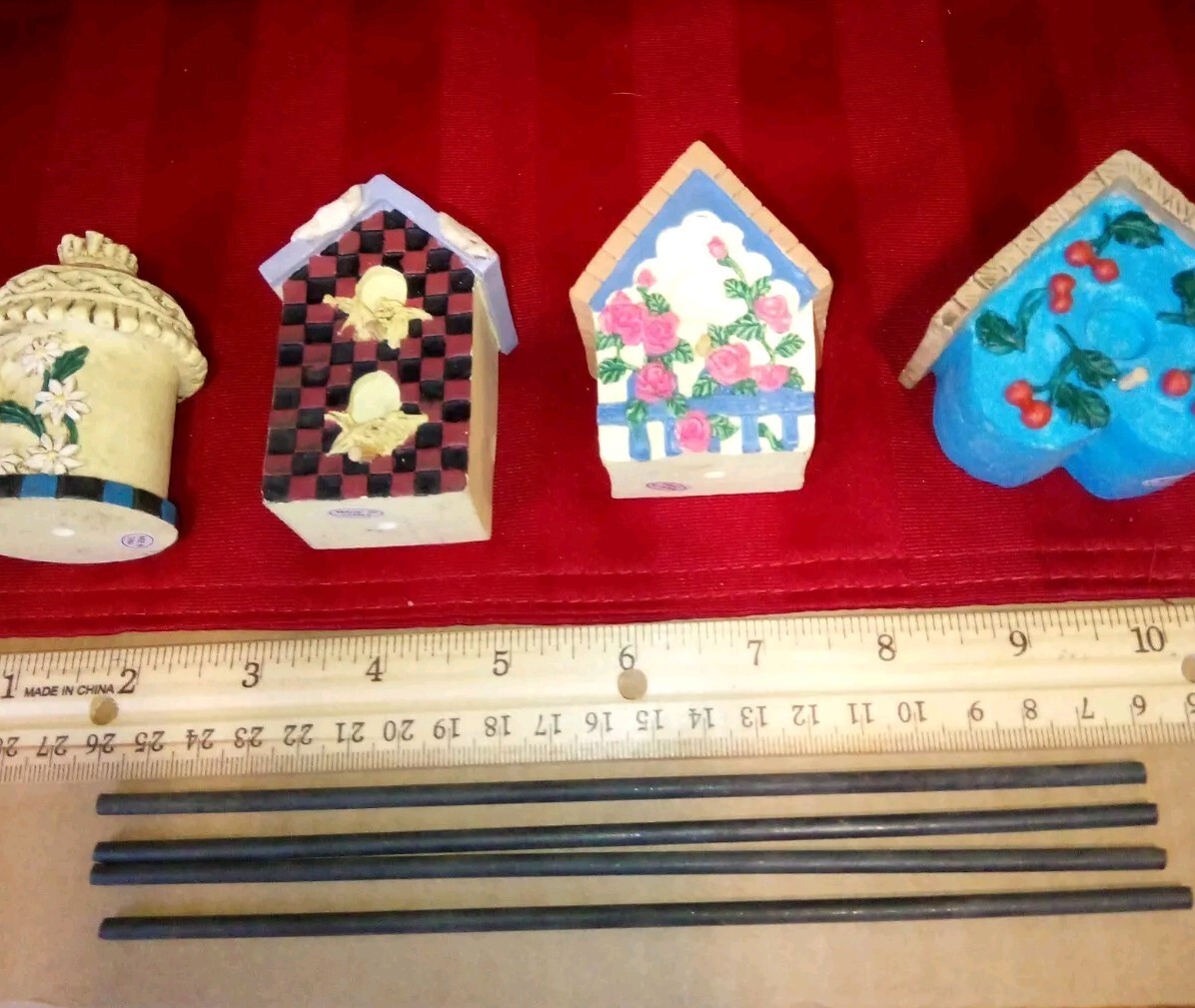 Garden.Set Of 4 Small Hand Painted Birdhouses Plant Picks