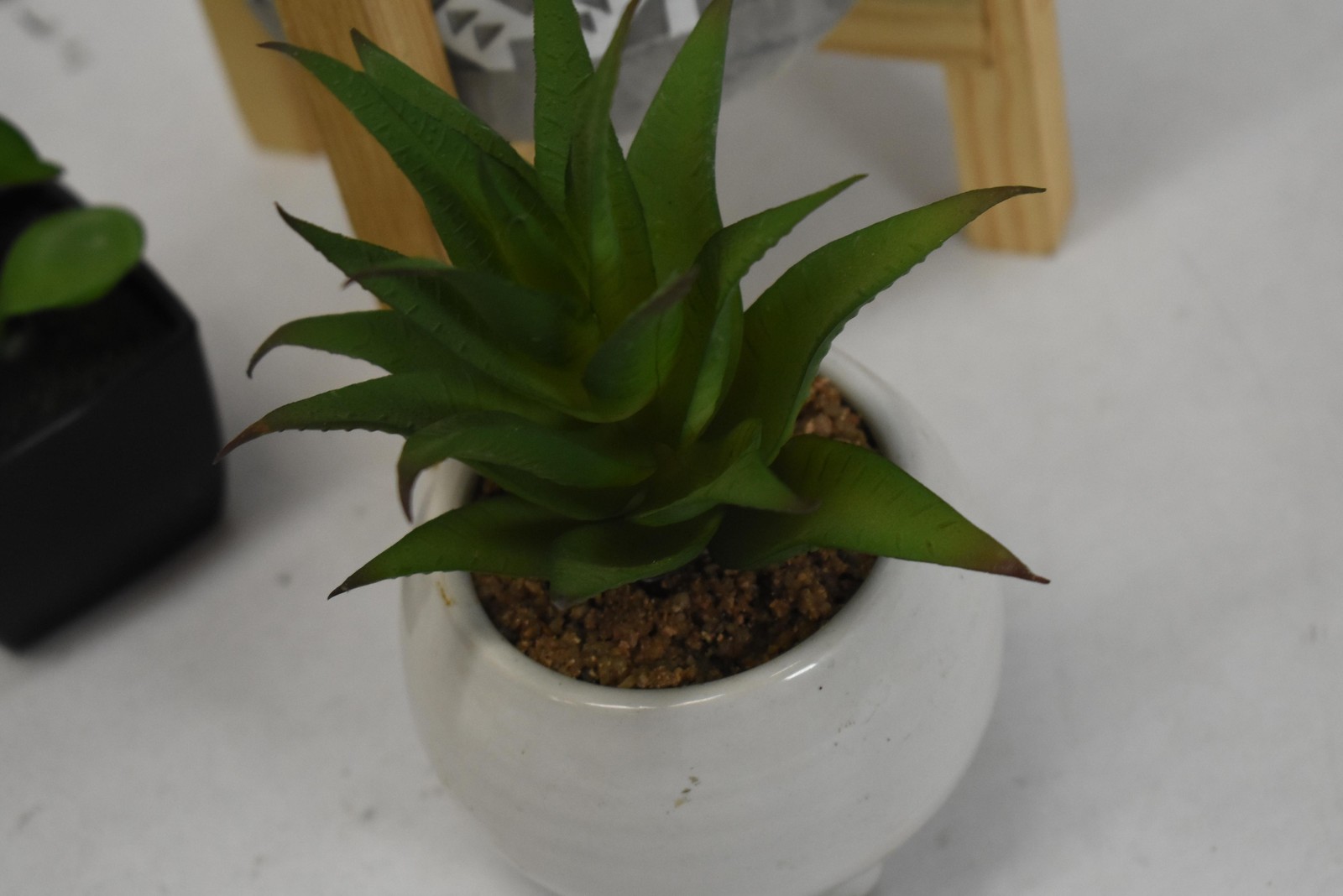Set Of 3 Artificial Succulent Plants 8in Green Potted Ceramic Wood Centerpiece