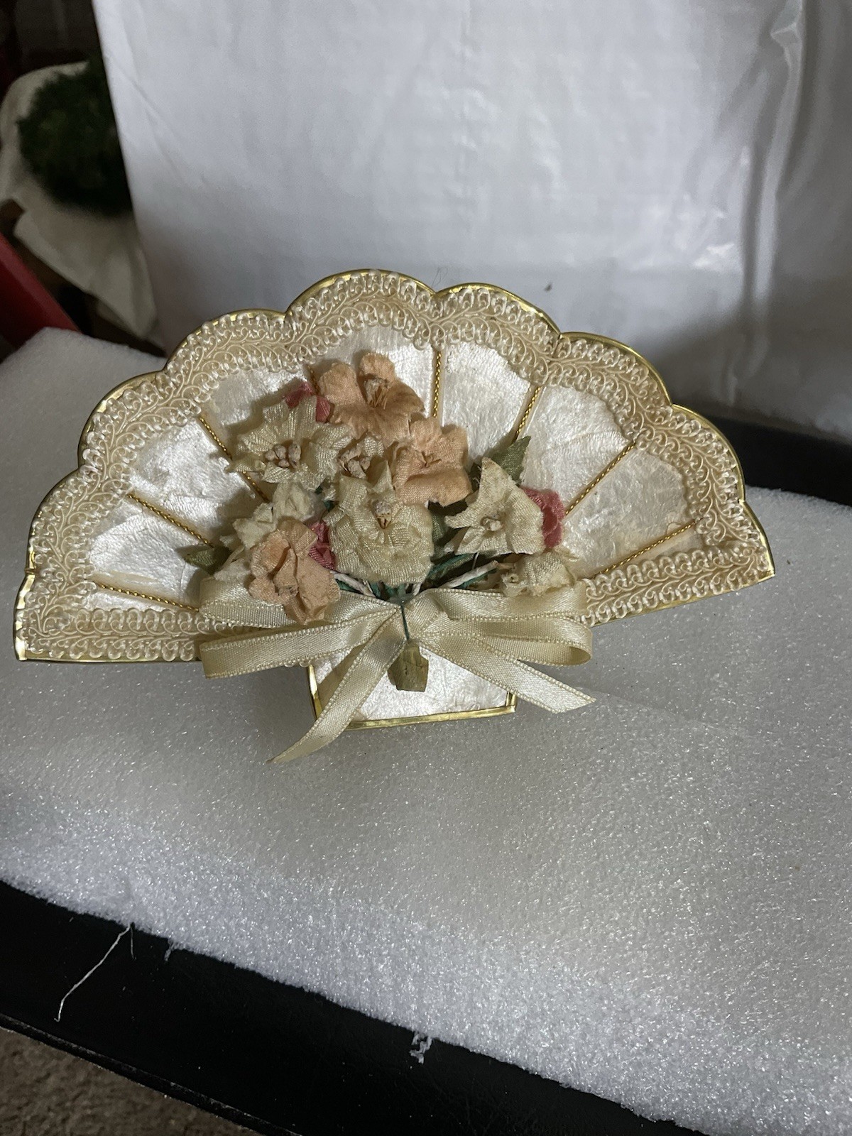 MC Coastal Capiz Shell Fan Trimmed with Gold Lace/Flowers Victorian Style Decor