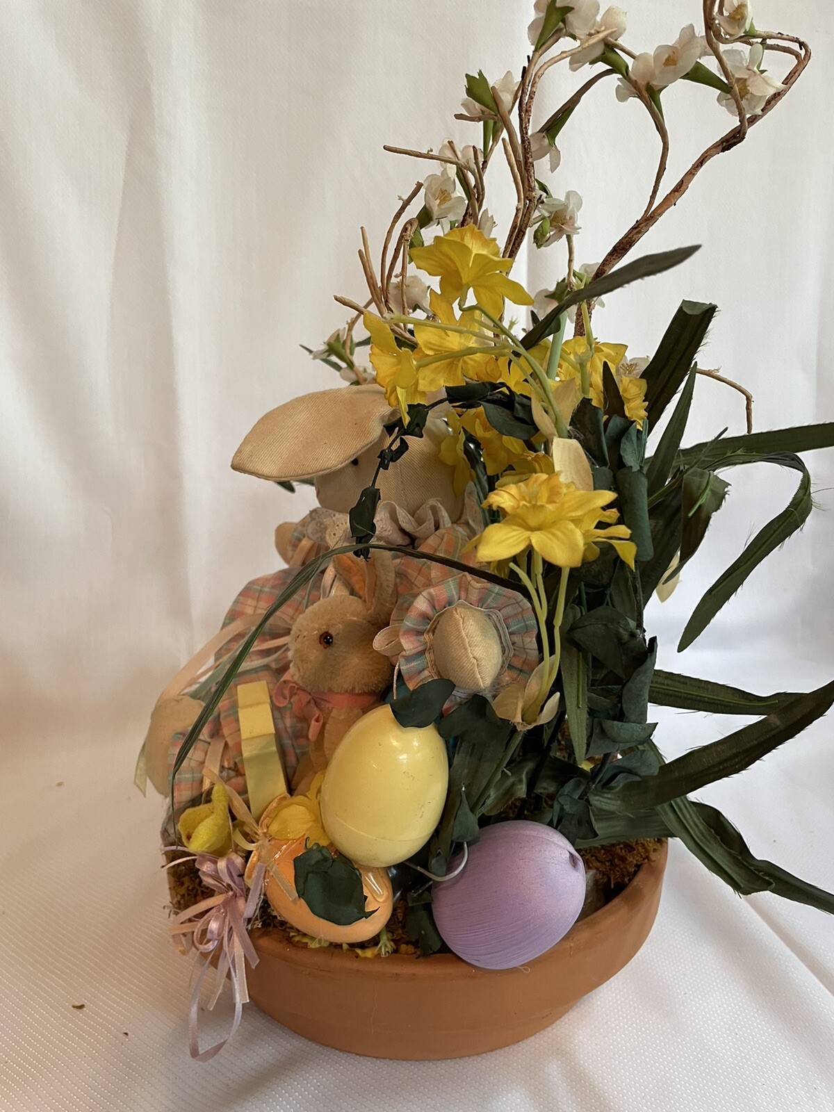 Mama Baby Bunny Easter Egg Floral Arrangement Centerpiece Decor Clay Vintage