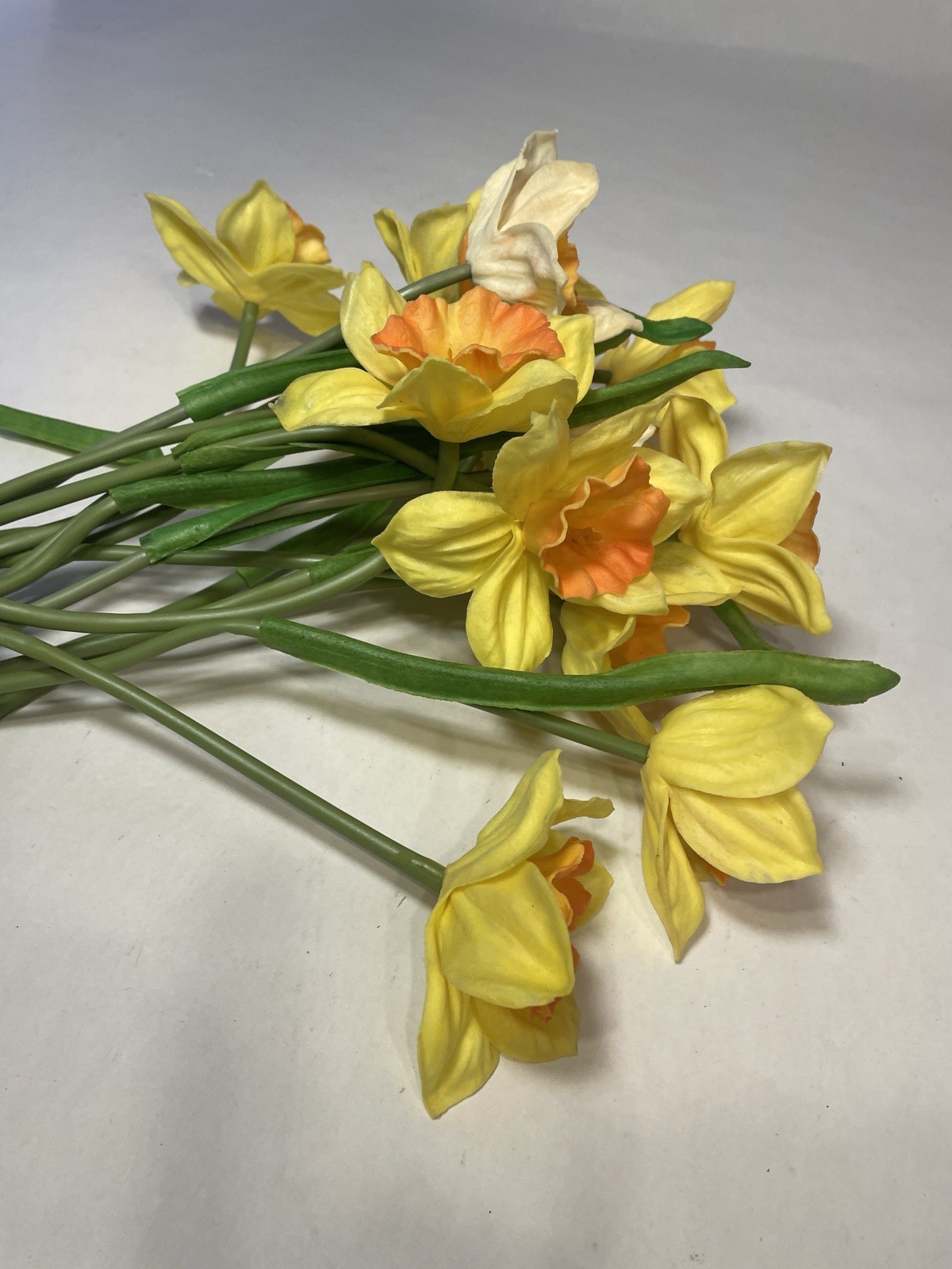Yellow Artificial Daffodil Stems (Set of 16 Single Stems 12” Long)