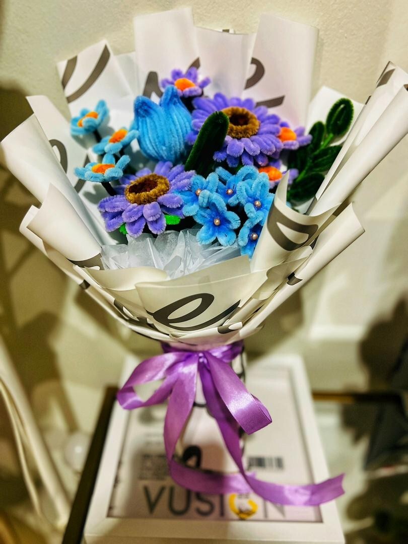 CUSTOMIZED HANDMADE Crocket flower bouquet bear gift surprise HOT SELL