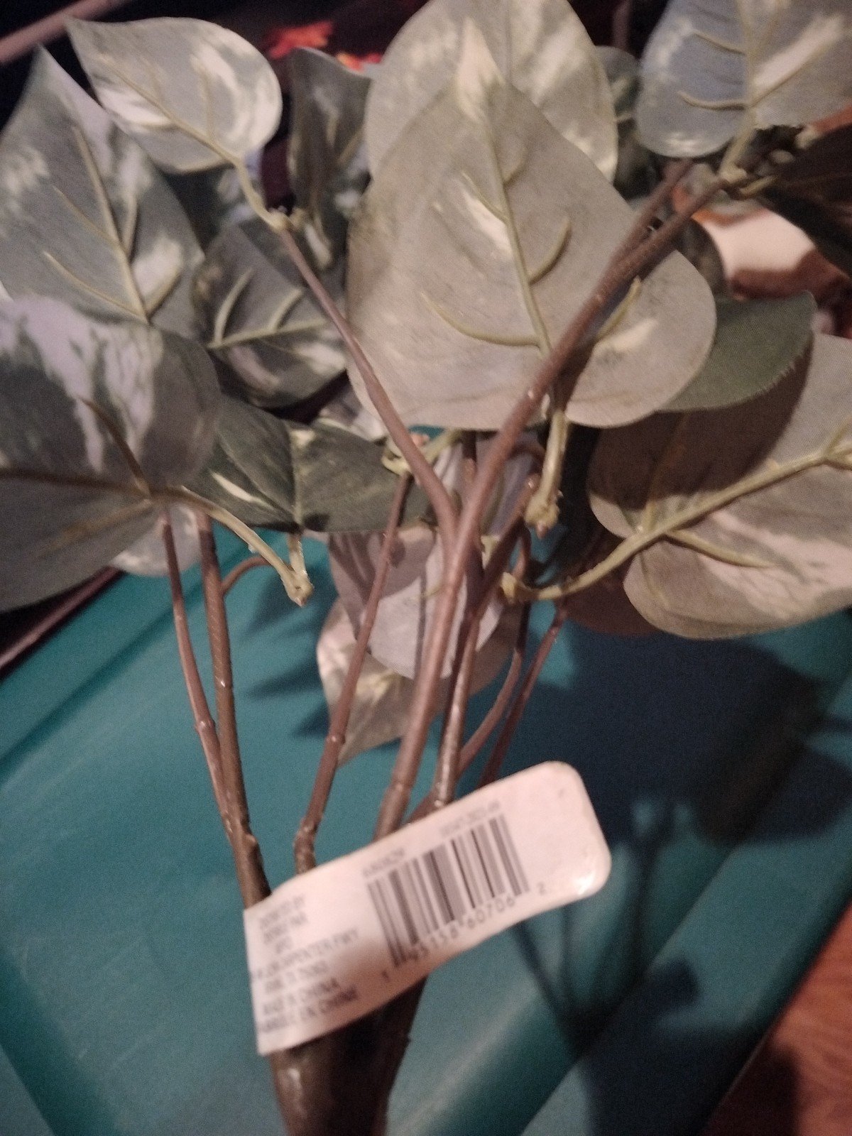 Ashland Artificial Golden Pothos plant green/white marbled leaves hanging stems