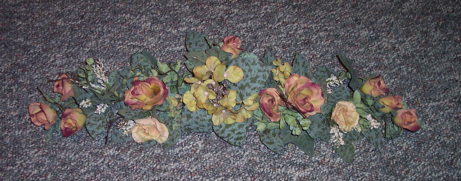 Nice 29″ Swag Hydrangea Roses Made In China For Your Home Decor USED