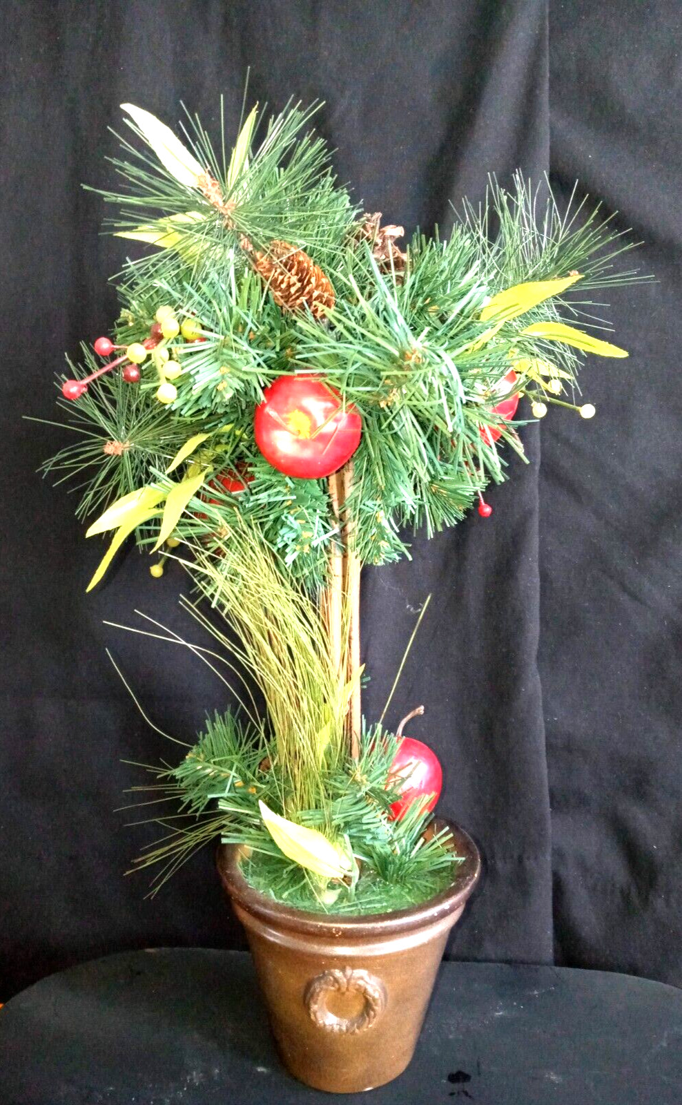lot of 3 Topiaries 2 (18″) Apple Pinecone 1 ( 24″) Double Grapevine Topiary