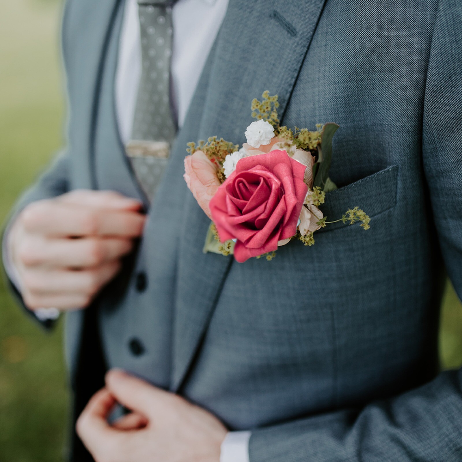 25 Artificial Flowers Rose Floral Bridal Wedding Bouquet Home Party Decoration