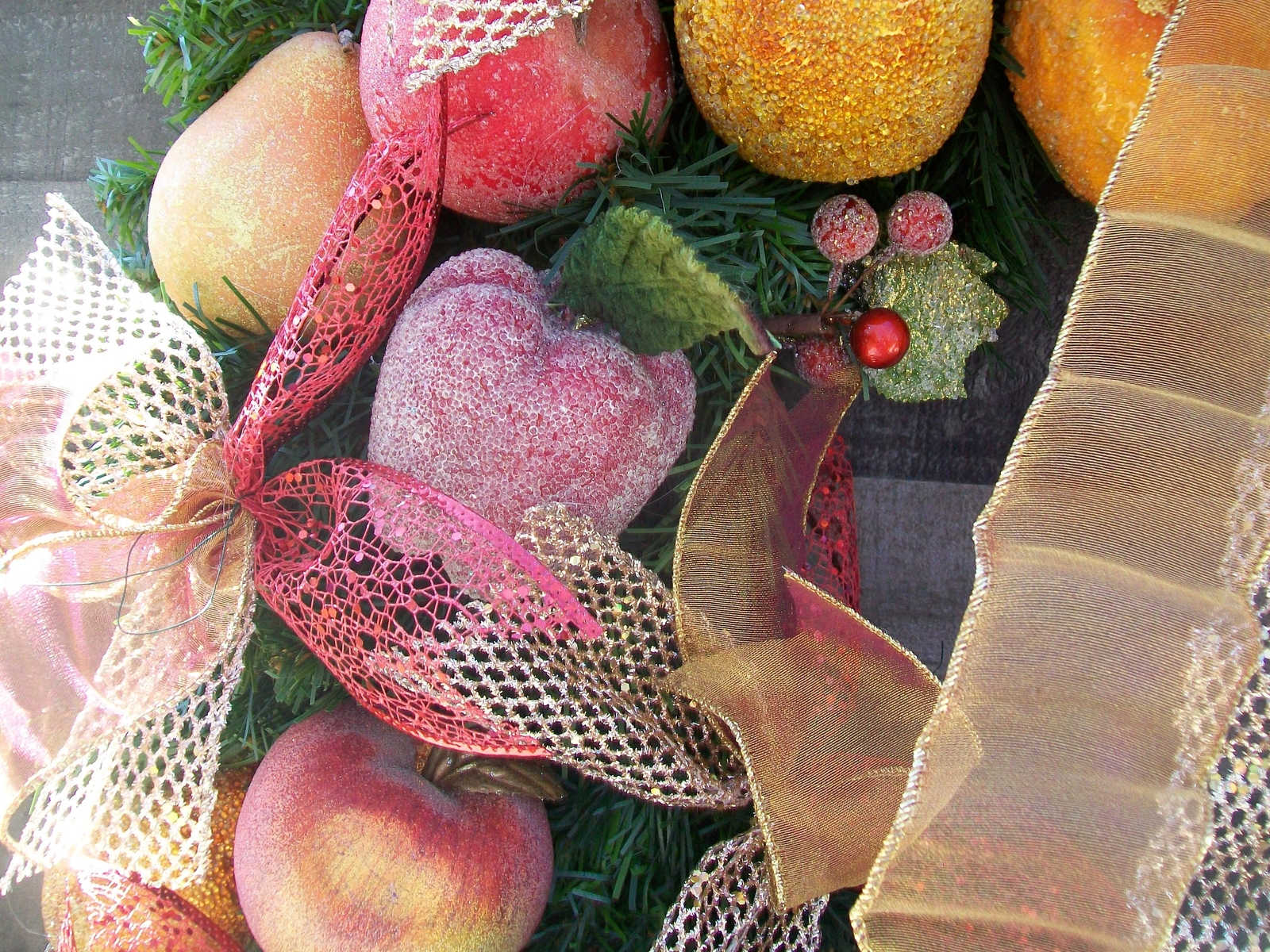 Extra Large 34-Inch Pine Frosted Fruit Decorated Christmas
