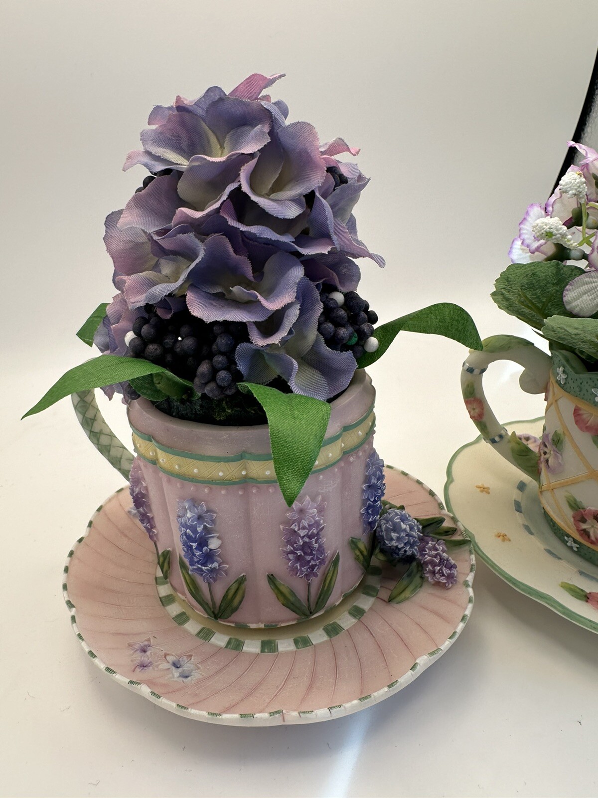 Set of 2 Resin Teacups Mug with Faux Flowers A Richesco Corp CottageCore Decor