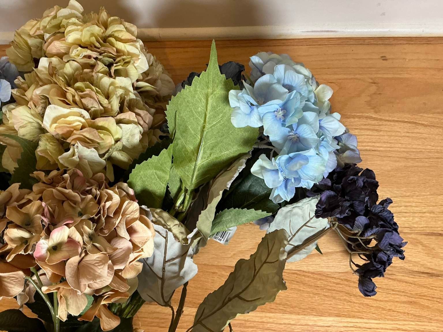30in Hydrangea Silk Artificial Flower Set of 12, new