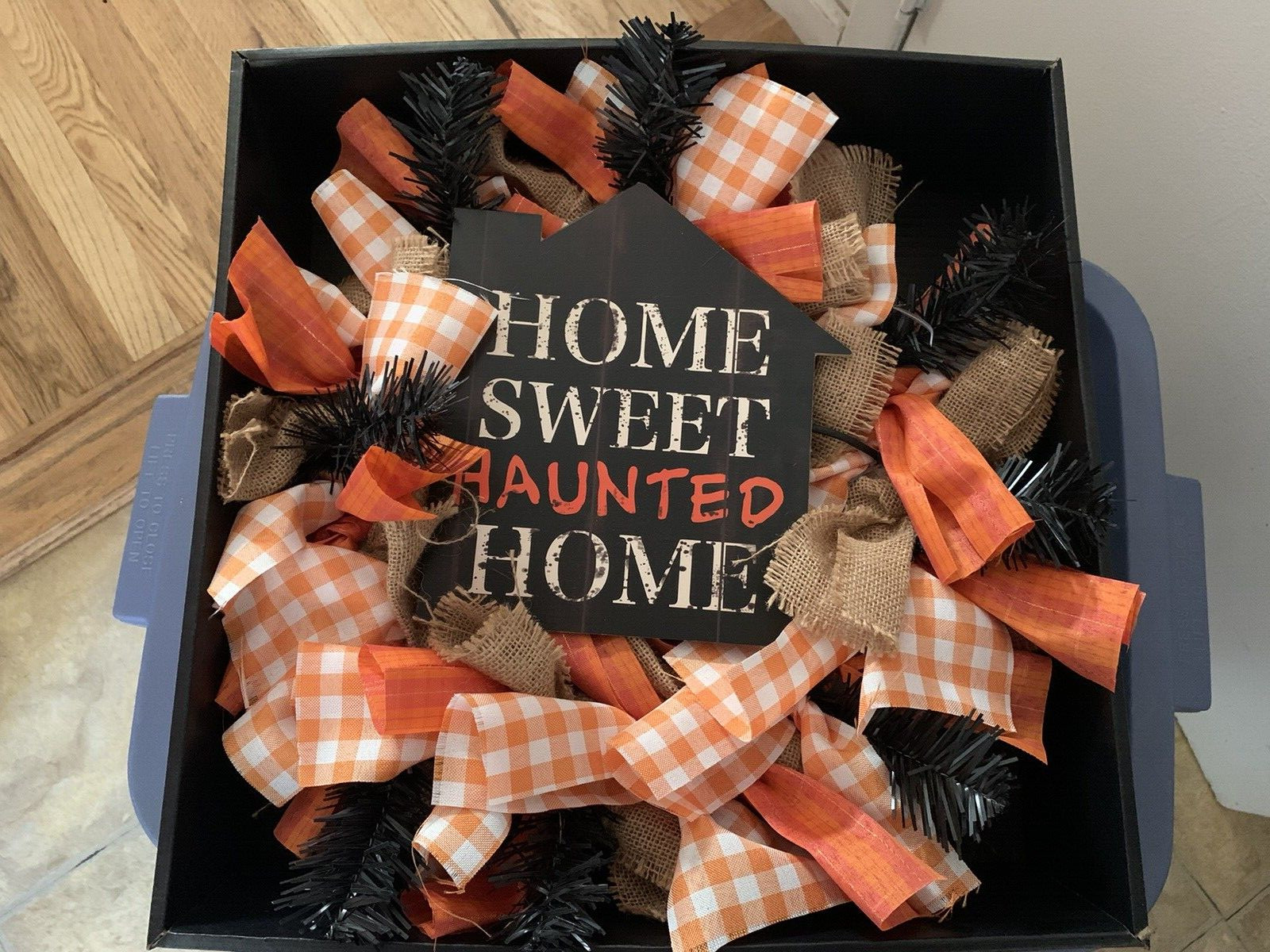 Home Sweet Haunted Home Halloween Wreath Rare Unique Brand New