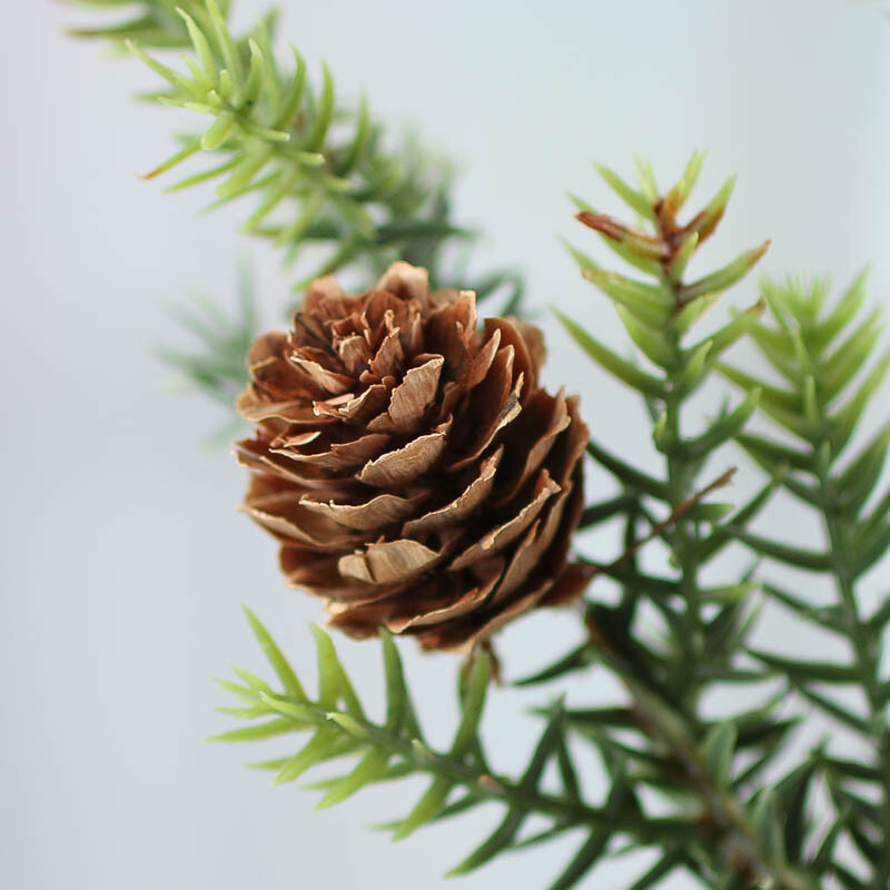 Package of 4Weatherproof Cypress Pine 16-1/2″ Sprays