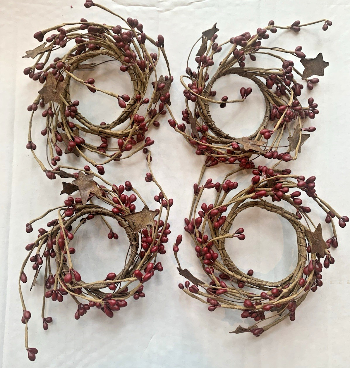 Set of 4 Primitive Pip Berry Rusty Stars Wreath Candle Rings 2″ Americana