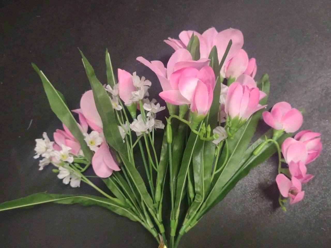 Vintage 10″ Silk Freesia Flower Bush, Pink, 5 Stems, Baby’s Breath & Foliage