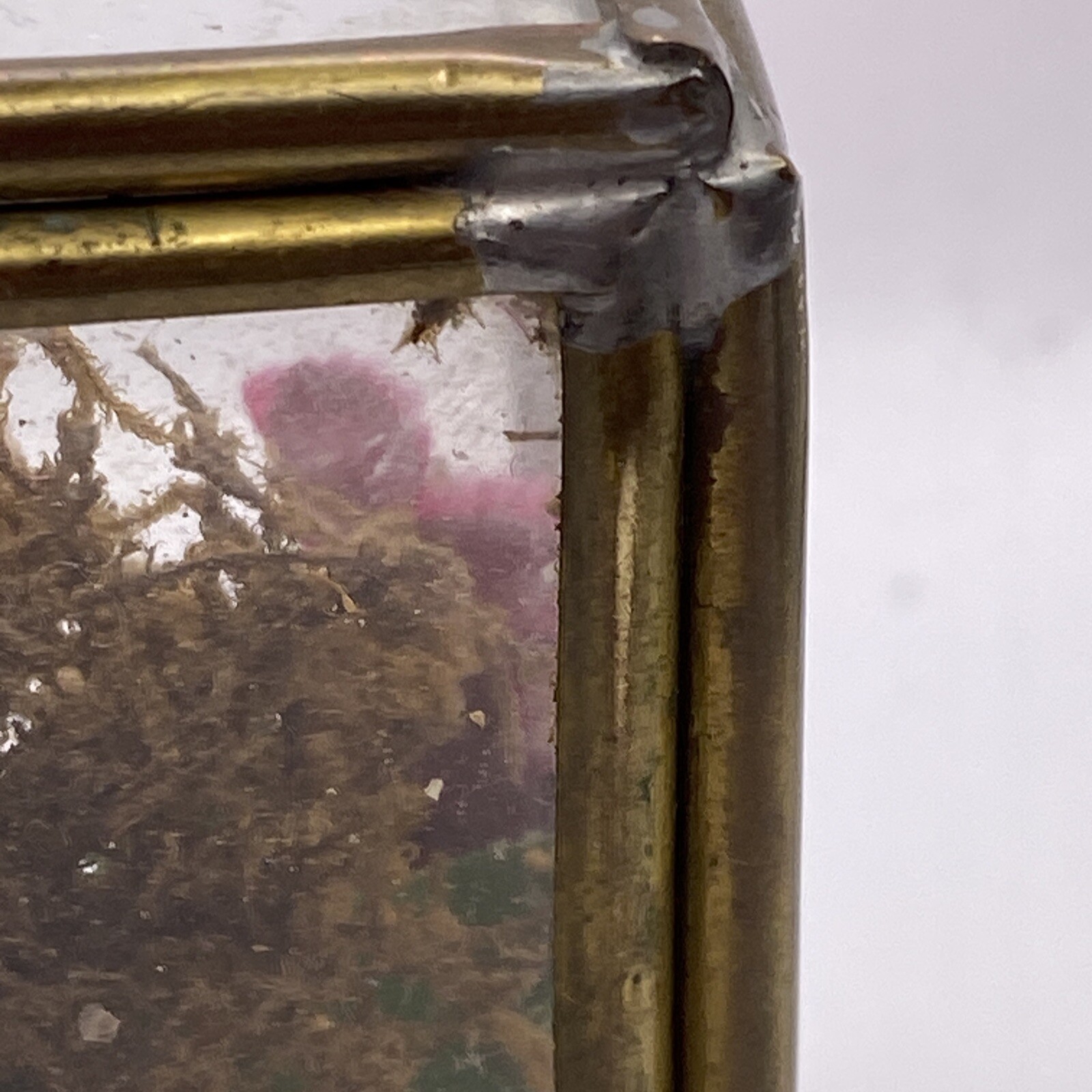 Velvet Flowers in Glass and Brass Box BB7