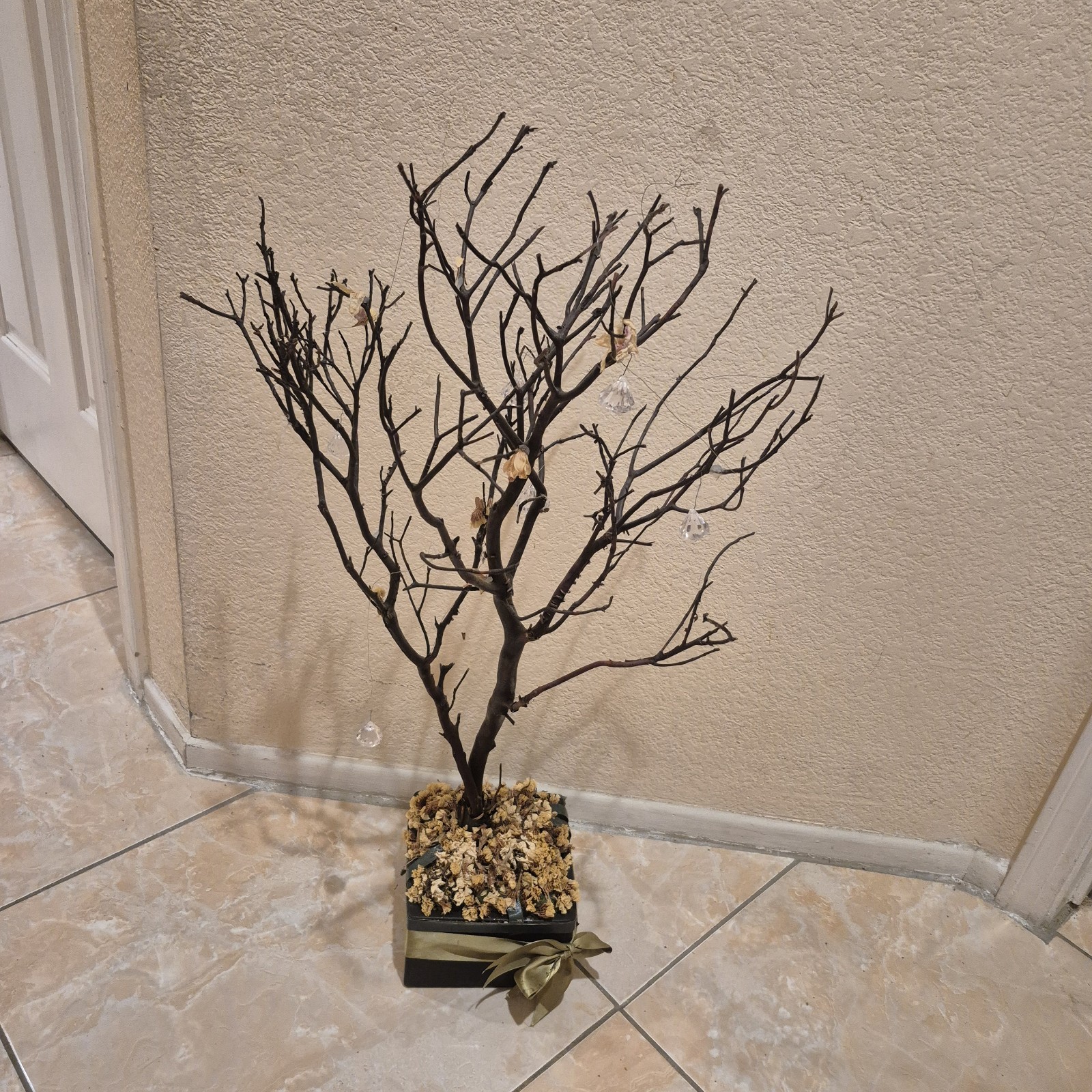 Manzanita Branch Tree Brown Stem Flower Decorative Crystal 18 Inch Centerpiece