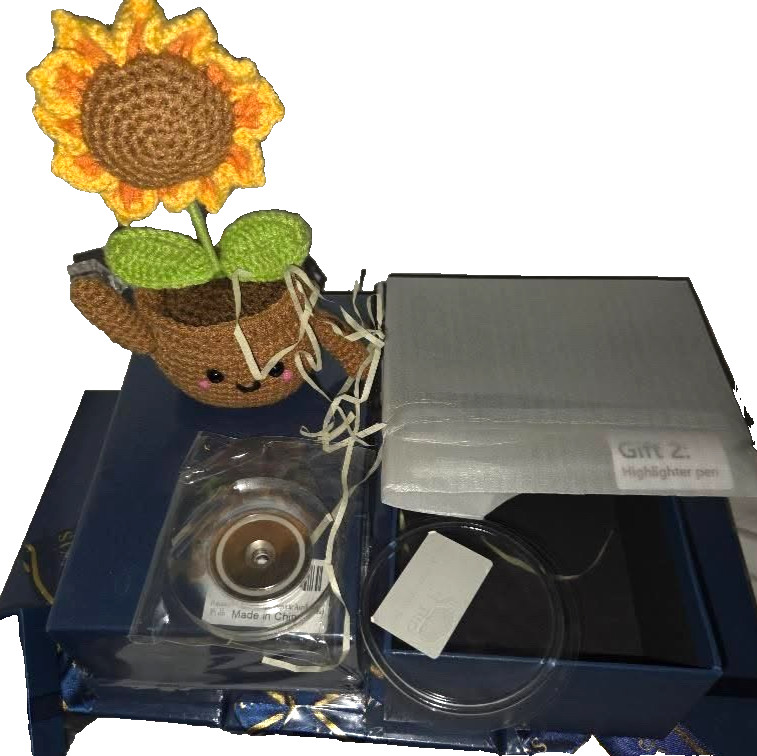 4 Handmade Crochet Sunflower Gift Sets – Decorative Keepsake Flowers in Gift Box