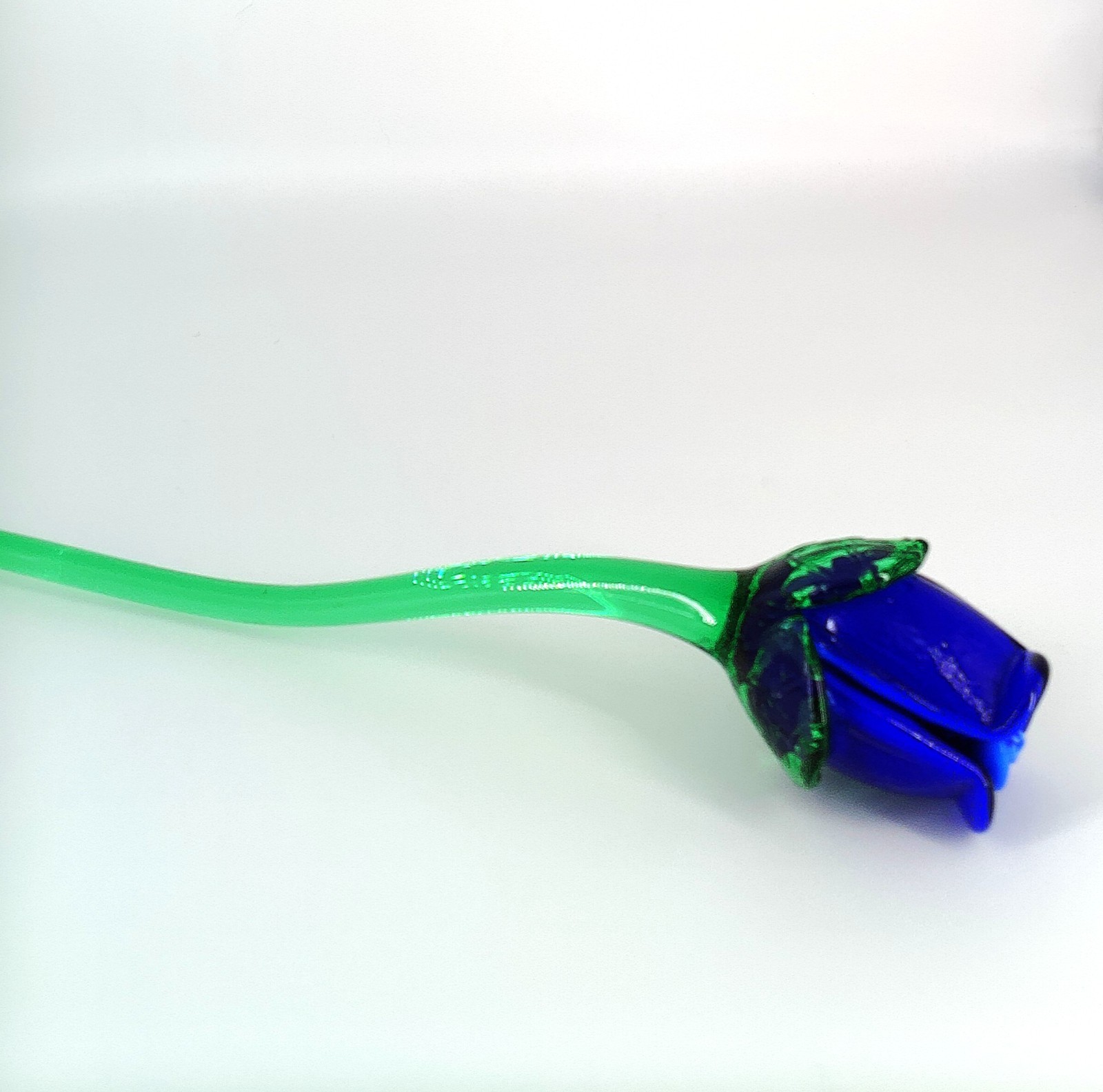 Vintage Murano Style Glass Blown Long Stem 13-3/4″ Blue Glass Rose