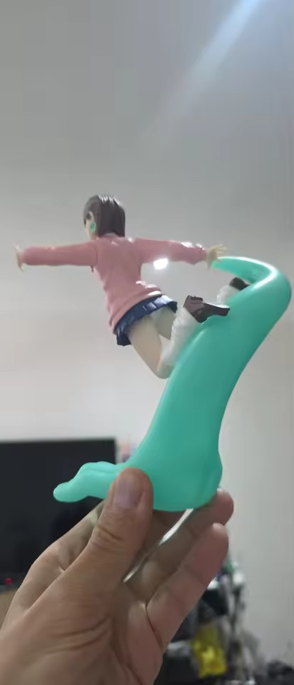 Anime Style Dandadan Momo Ayase Figure Green Energy Base Model Collectible