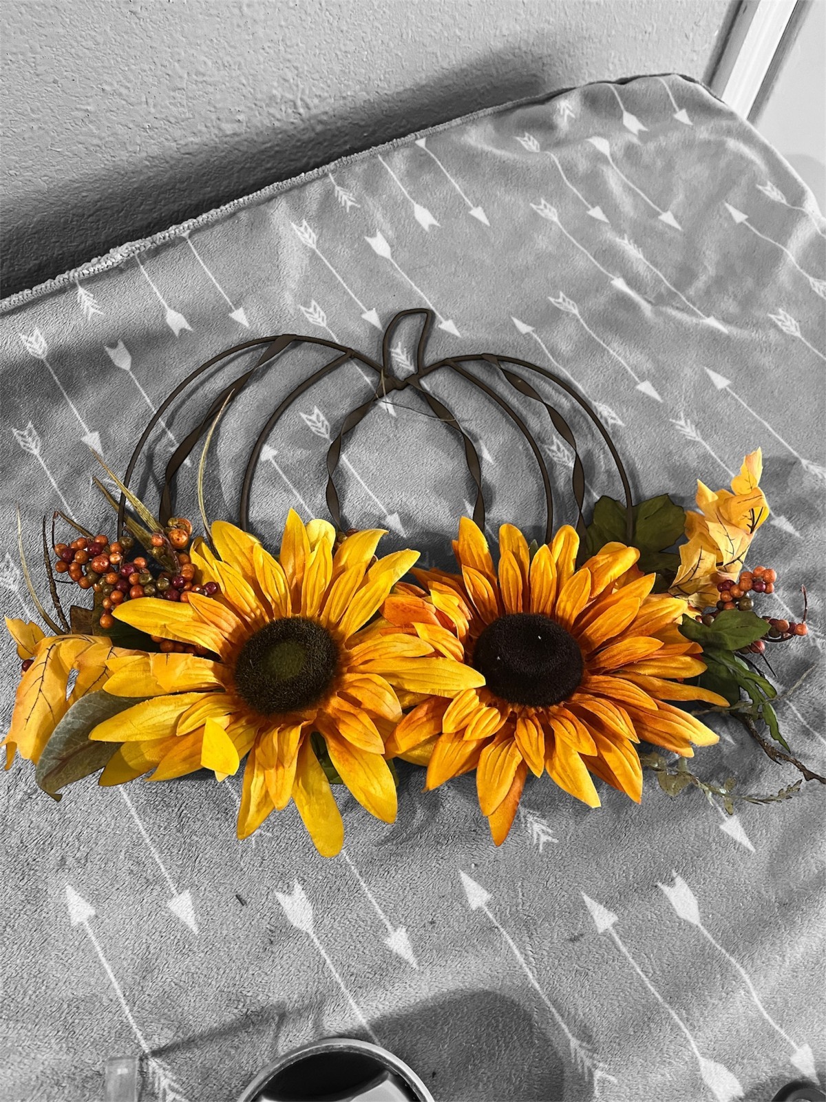 Sunflower Berry Wire Pumkin Display! NIB! S2-701