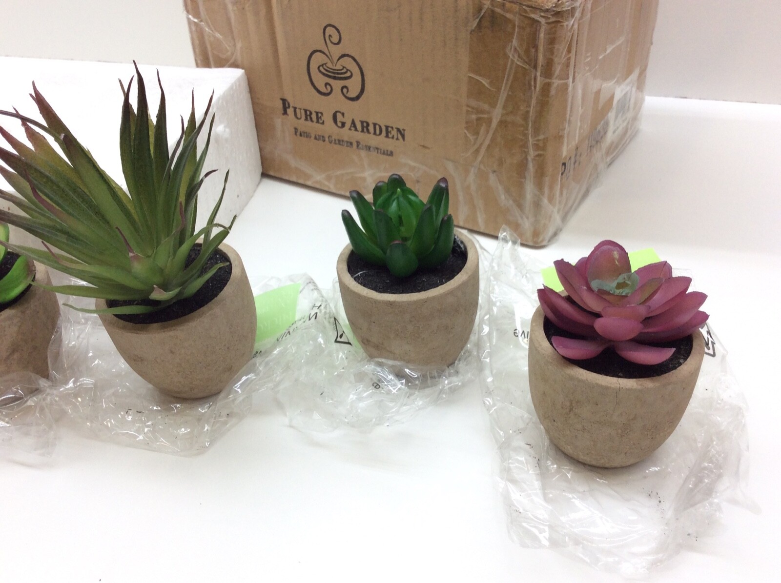 Pure Garden Faux Succulents Set of 5 Assorted Lifelike Plastic Greenery in Stone