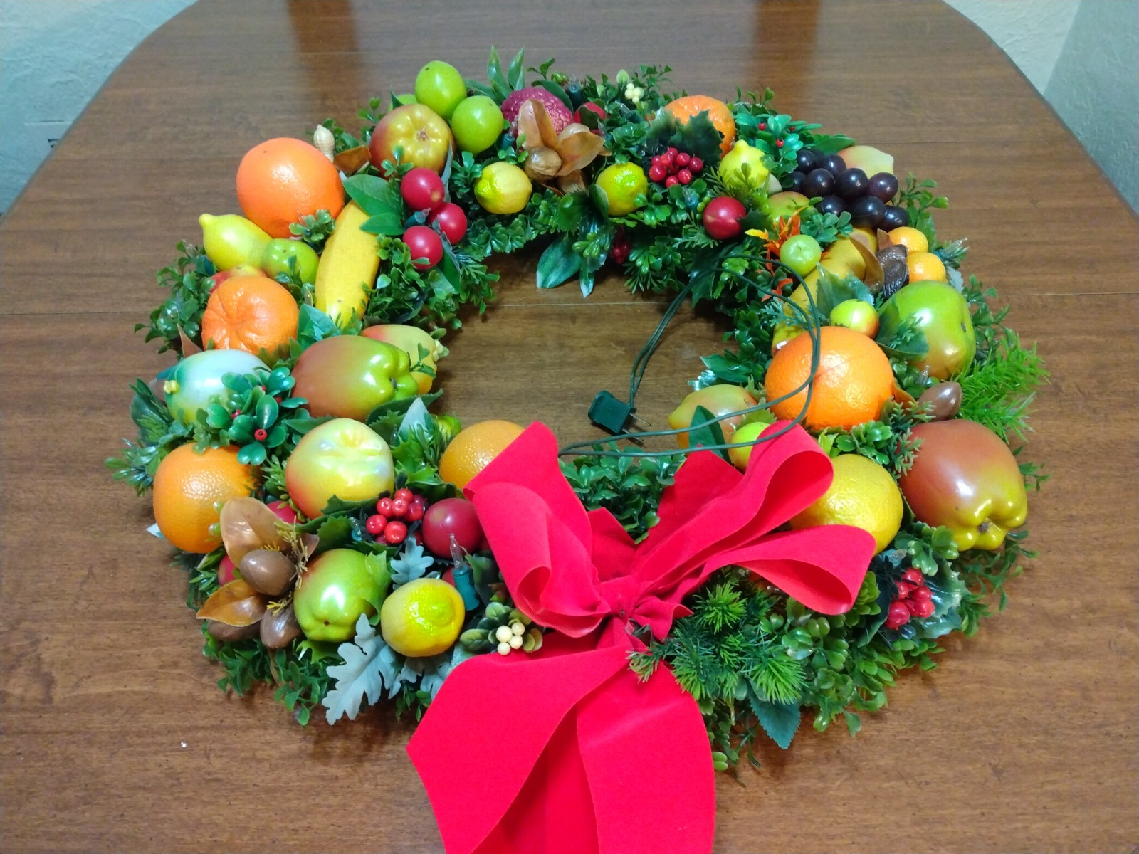 VTG Fall Christmas Door Wreath Large 23″ Fruit Nuts Apples Berries Lighted w/Bow