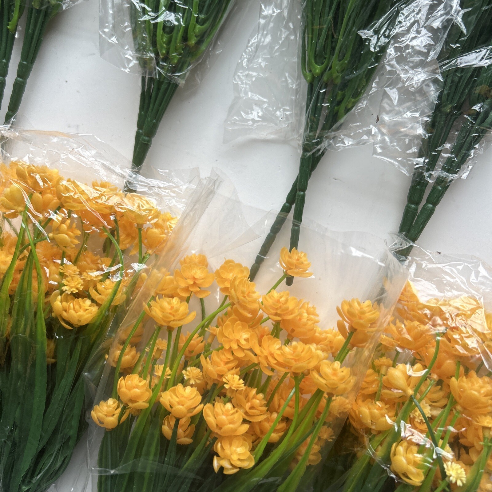 TURNMEON 20 Bundles Artificial Flowers for Outdoor Summer Decoration, Yellow
