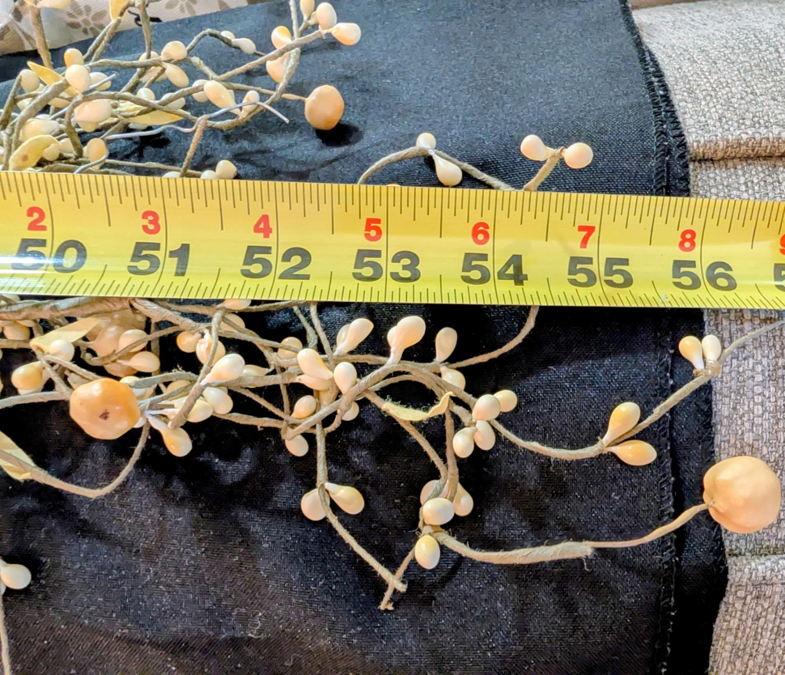 Fall/Autumn Garland PIP BERRY WITH MINI PUMPKINS Approx 48″