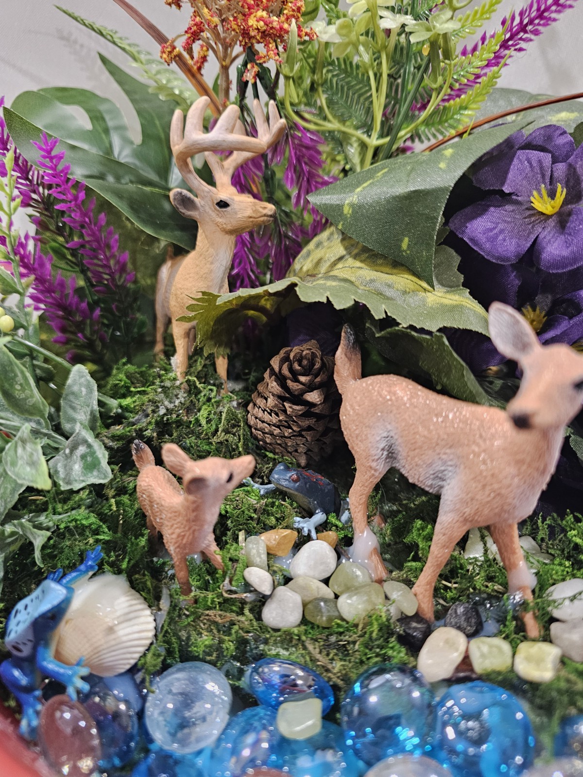 Dish Garden Artificial Flowers Arrangement THE DEER FAMILY Woods lake & more