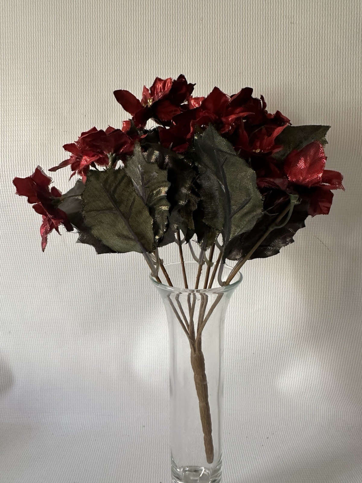 Lot Of 7 Red Gold Poinsettias No Stems 3/W Stems Decorations Vintage ￼