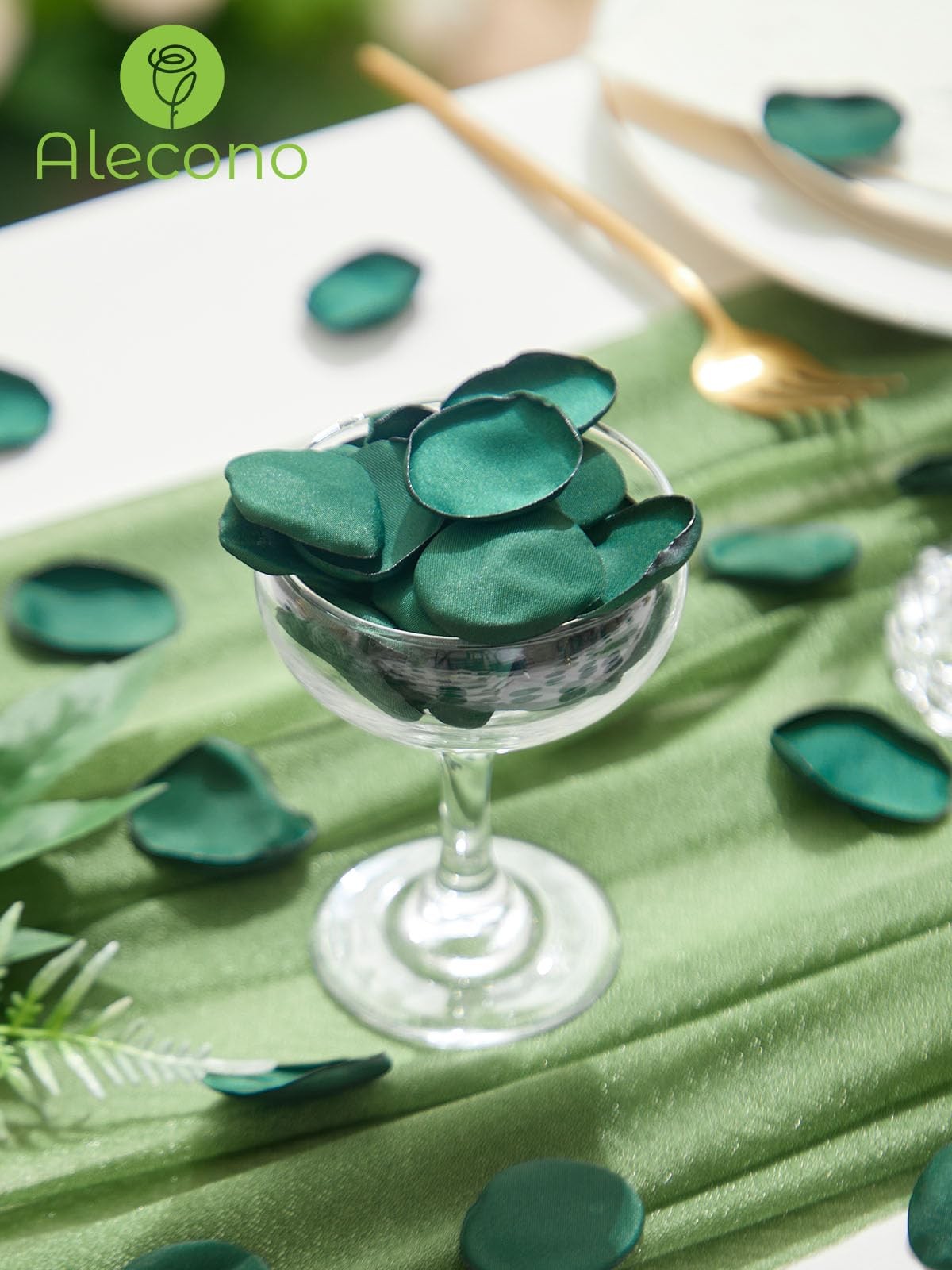 400 PCS Dark Green Silk Rose Petals Fake Flower Girl Basket Wedding Decor