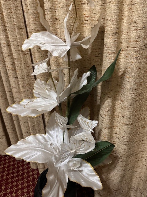 Silk Lily Stem Flowers-2 white w/ Butterflies & 4 red Lillies