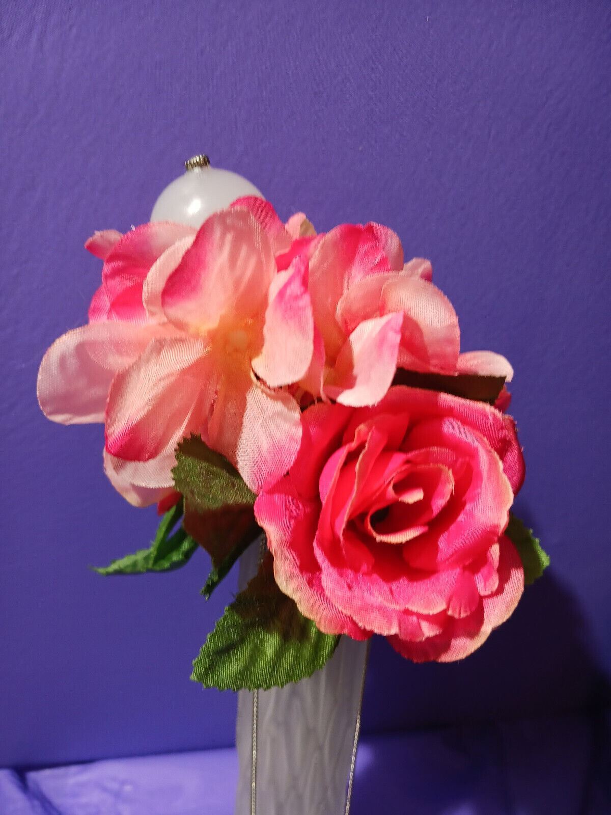 Artificial Flower Arrangement White Glass Vase W/ Silver Chain Valentines Day