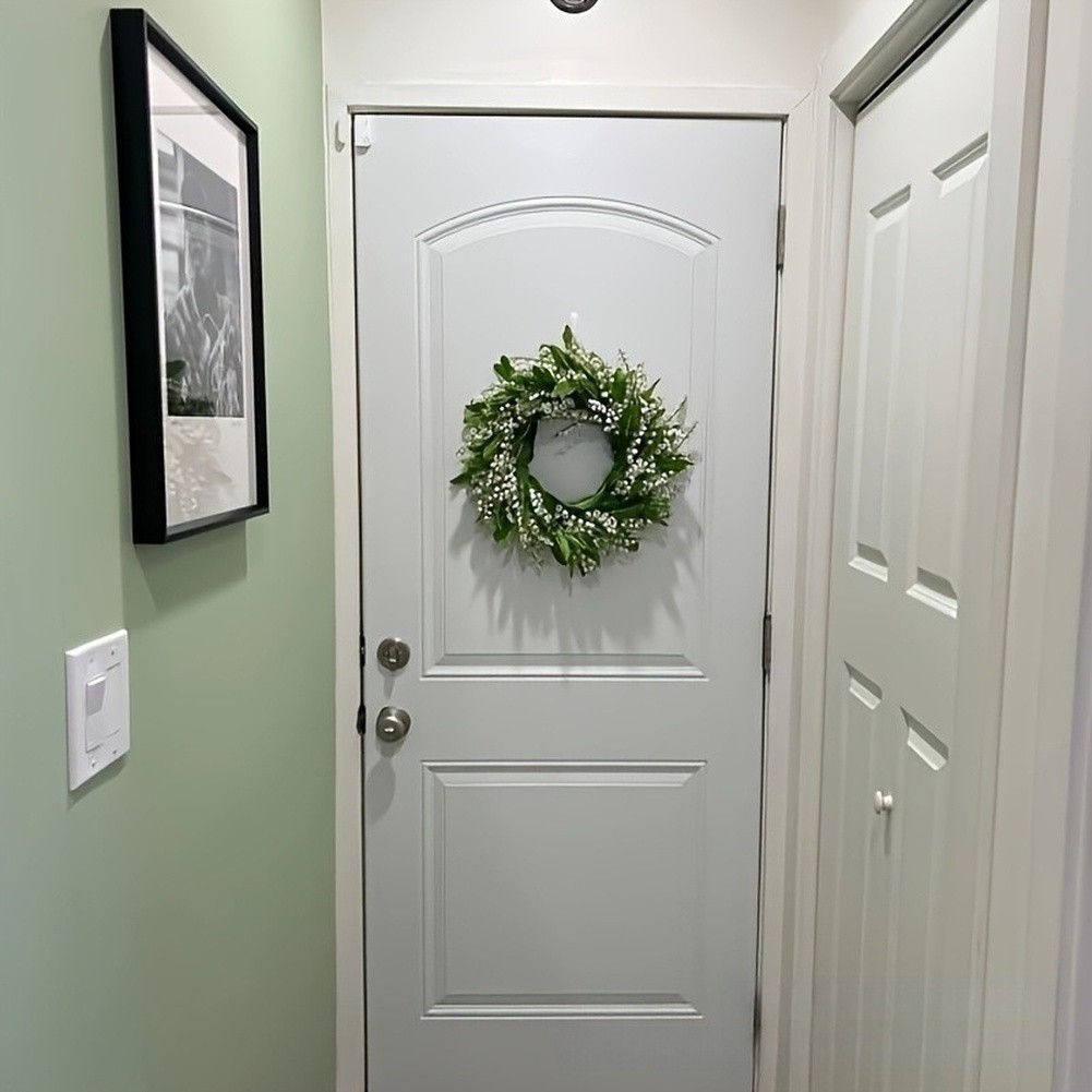 45cm Artificial Wreath Green for lily of the Valley Style with Berry Details