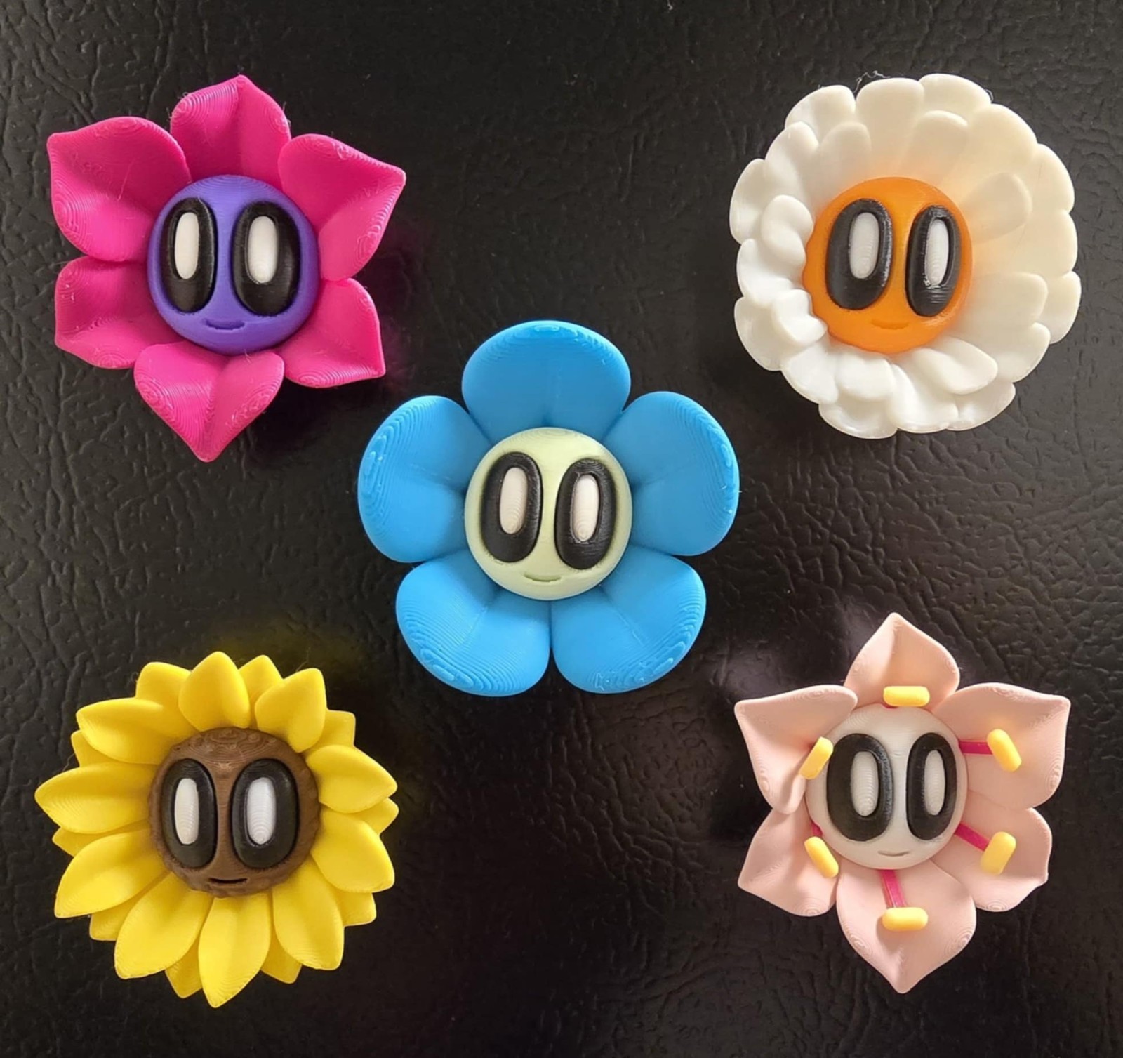3D Printed Blob Flower Magnets, 5 Piece Set, Heavy Duty Magnet, Multicolor