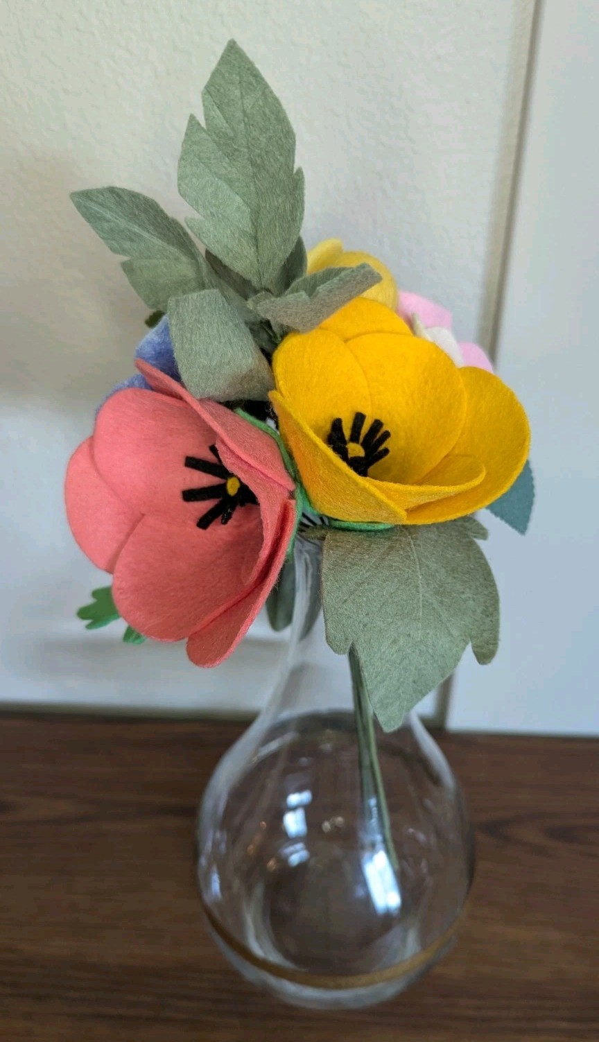 Beautiful Hand Cut Wool Blend Felt Flower Bouquet Gift Wrapped/Great Gift Idea!