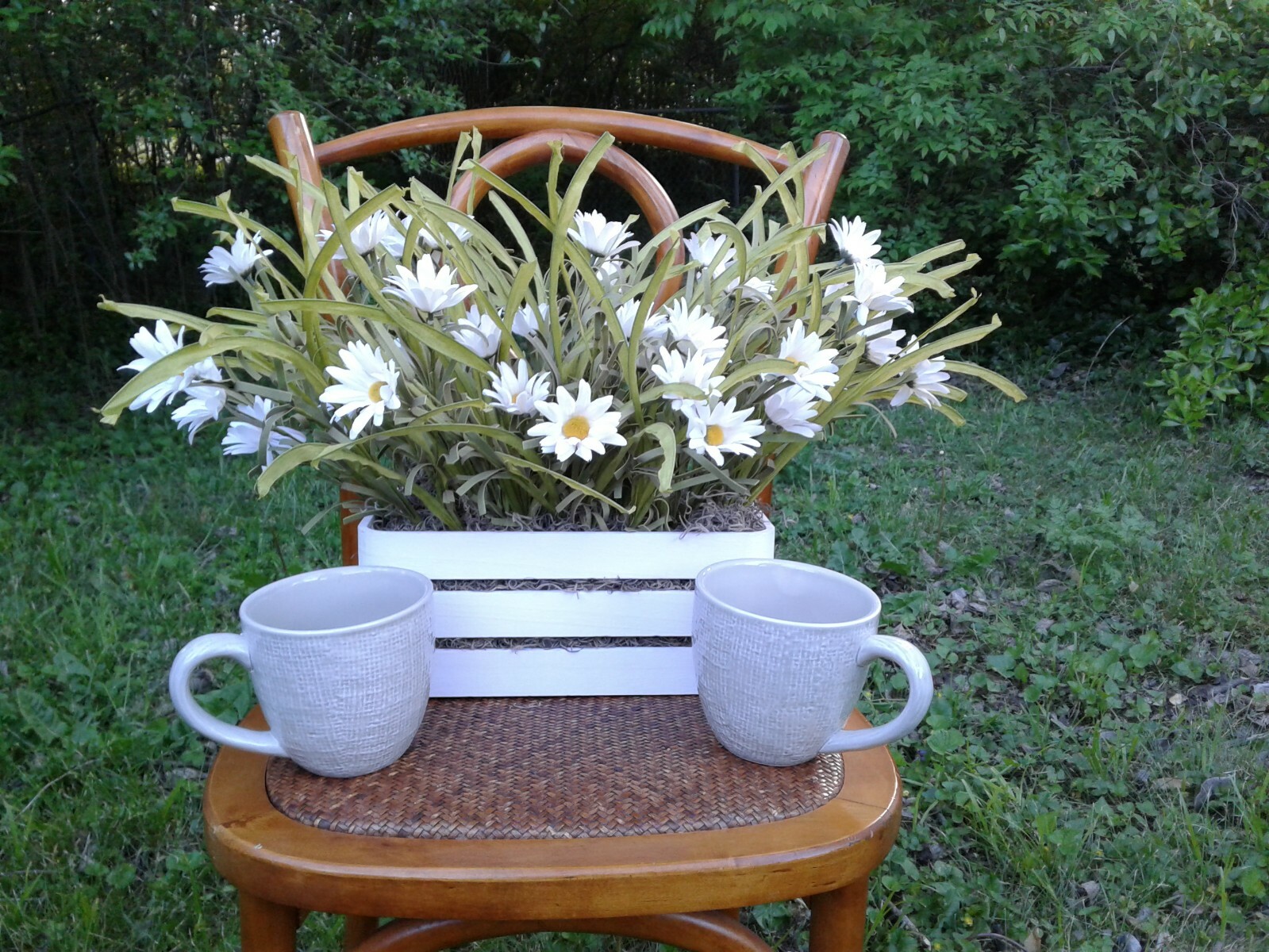 Mother’s Day Flower White Gift Basket Coffee Tea Mugs Friendship Grandmother…