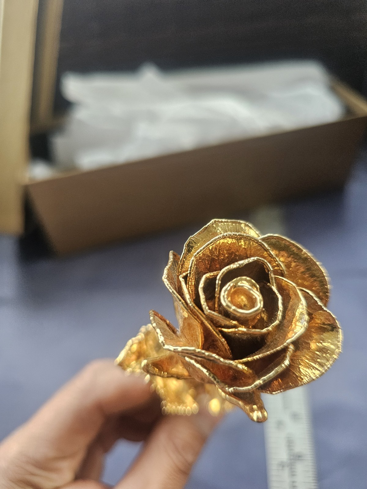 24k Rose Co Rose Cover In 24k Gold Pre Owned Condition