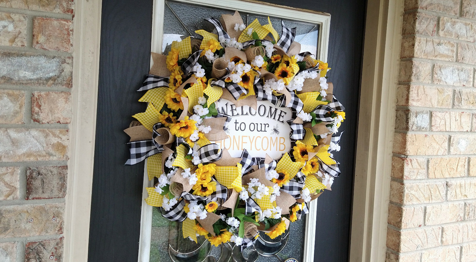 Welcome Honeycomb Bee Summer Sunflower Country Farmhouse Door Deco Mesh Wreath