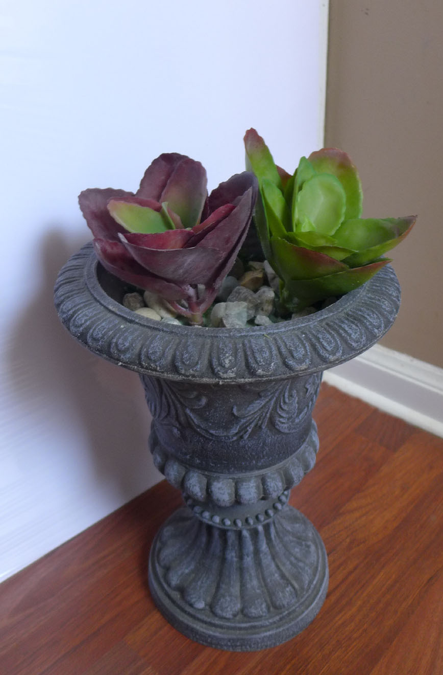 2 Artificial Dester The Leaf Grass Succulent Plants